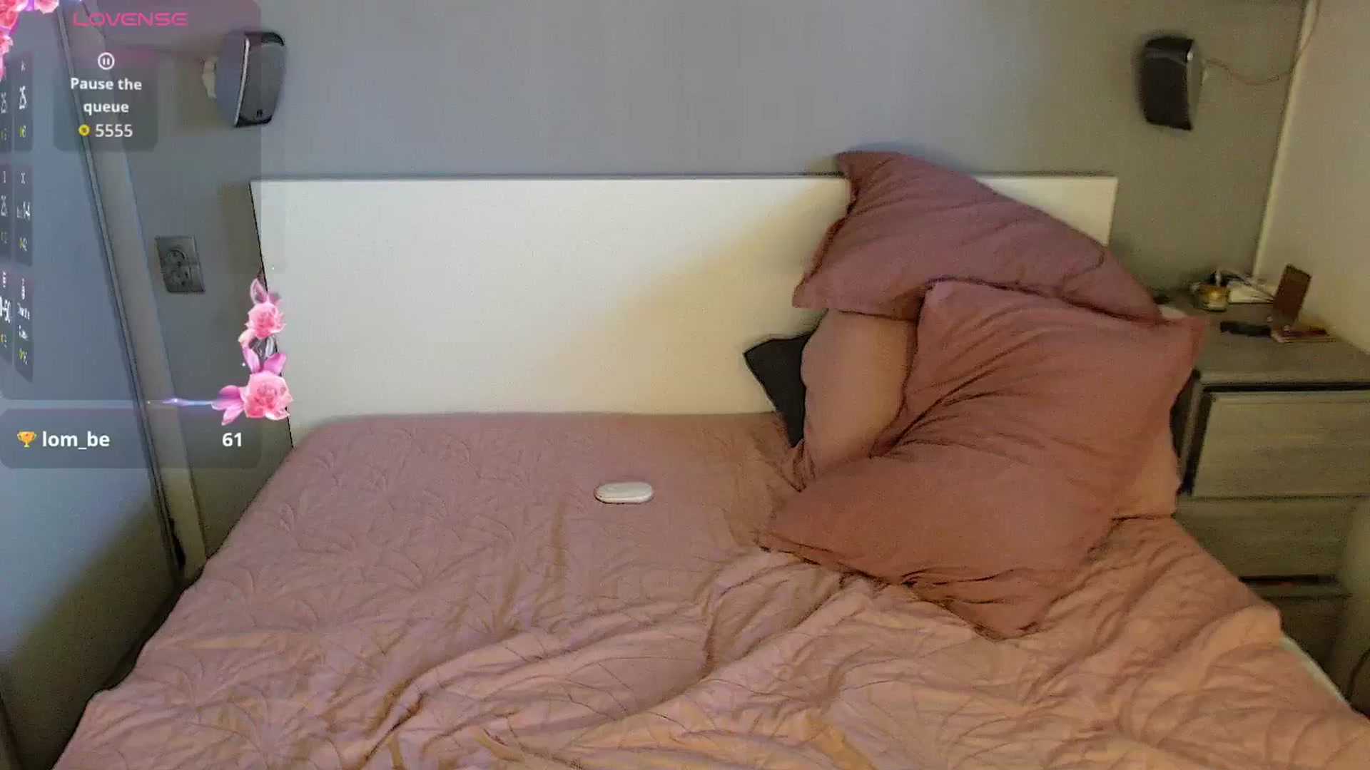 Gallery image thumbnail from GemLuva's myfreecams stream on, 09/22/2025, 11:54 image 4 of 20