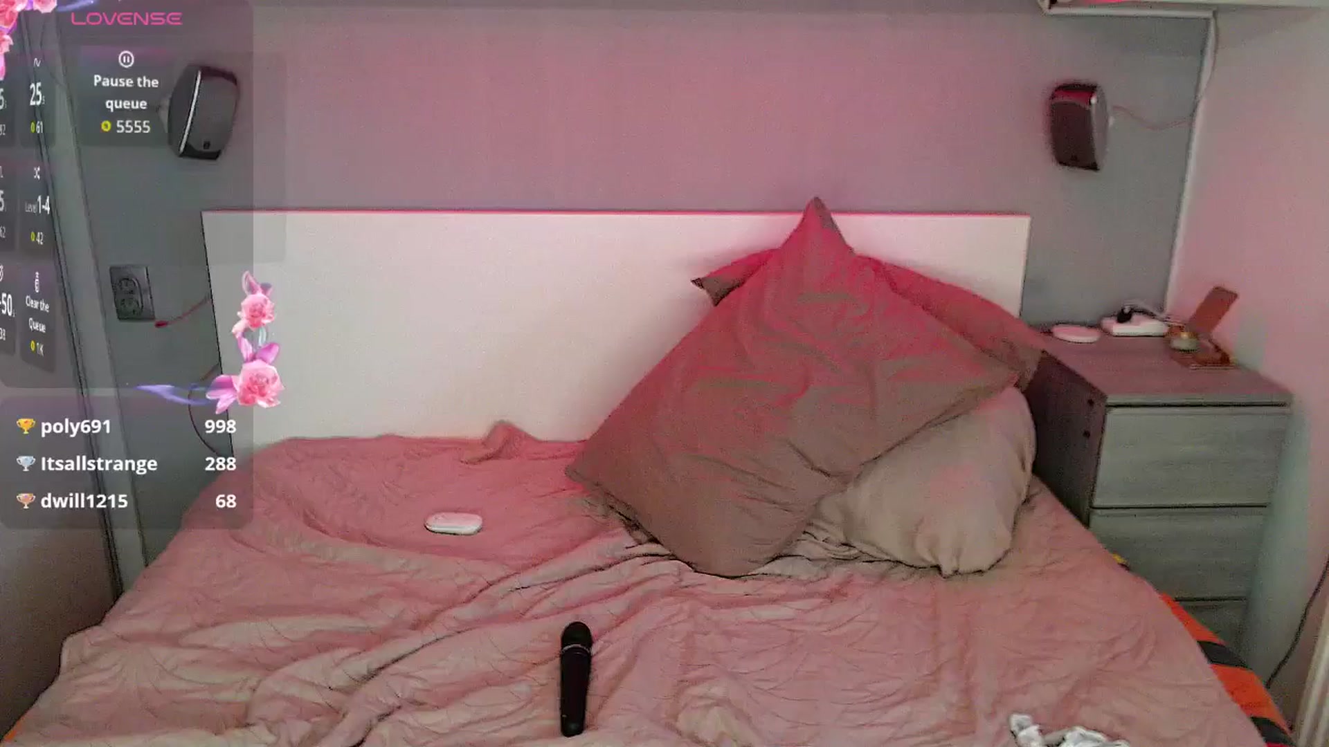 Gallery image thumbnail from GemLuva's myfreecams stream on, 10/23/2025, 11:51 image 16 of 20