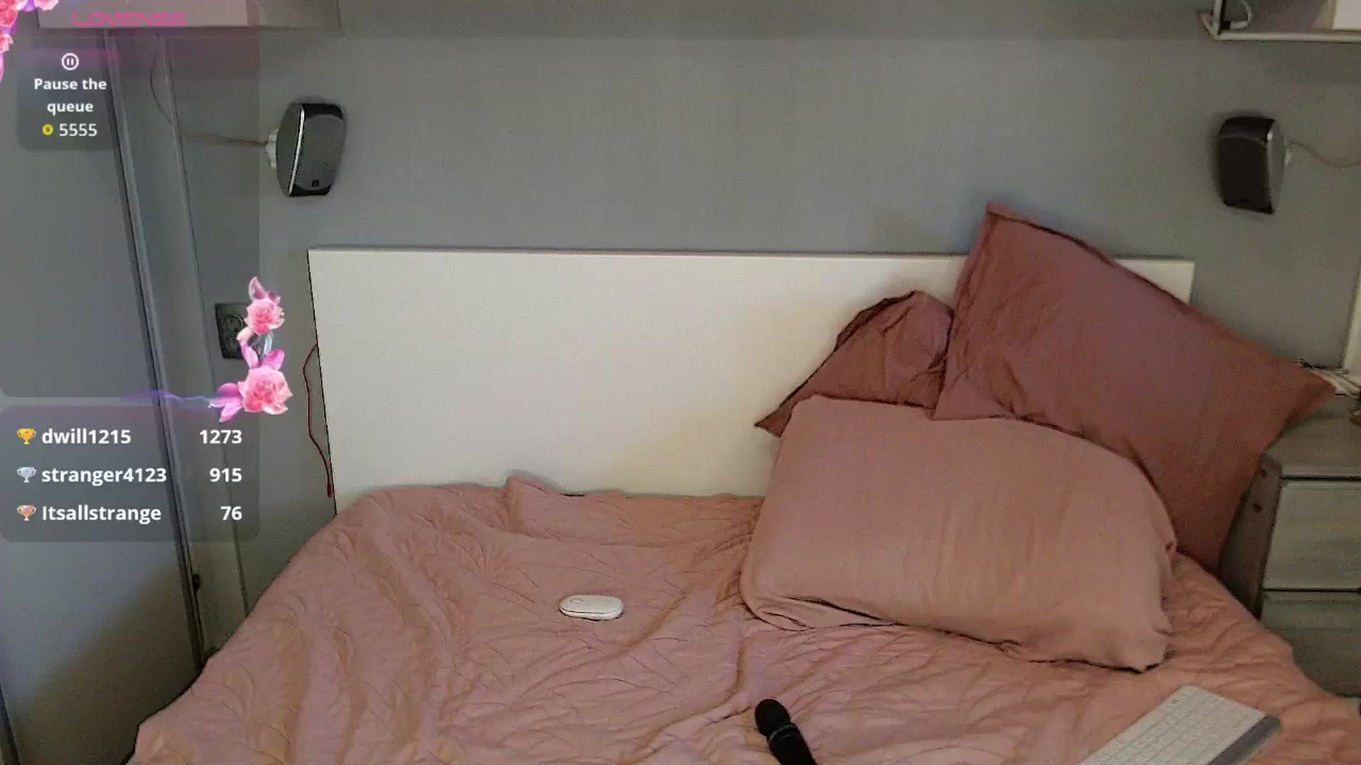 Gallery image thumbnail from GemLuva's myfreecams stream on, 11/13/2025, 14:09 image 14 of 20