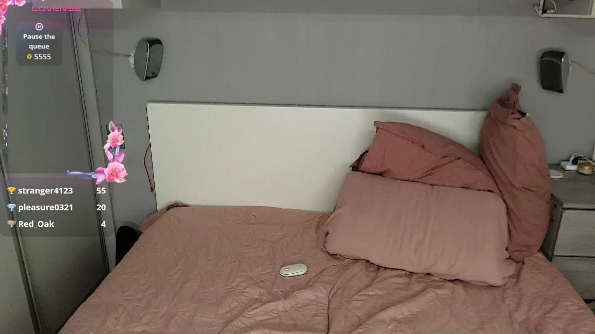 Gallery image thumbnail from GemLuva's myfreecams stream on, 01/16/2026, 12:57 image 15 of 20