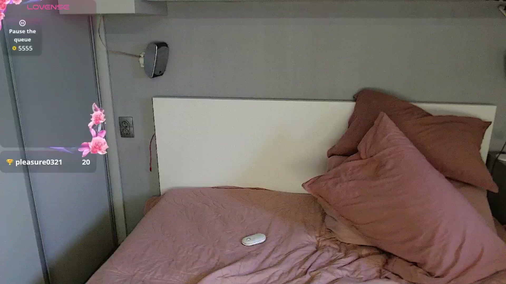Gallery image thumbnail from GemLuva's myfreecams stream on, 02/03/2026, 12:23 image 11 of 20