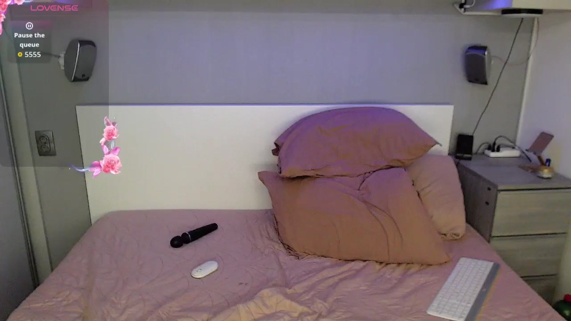 Gallery image thumbnail from GemLuva's myfreecams stream on, 03/22/2026, 12:45 image 6 of 20