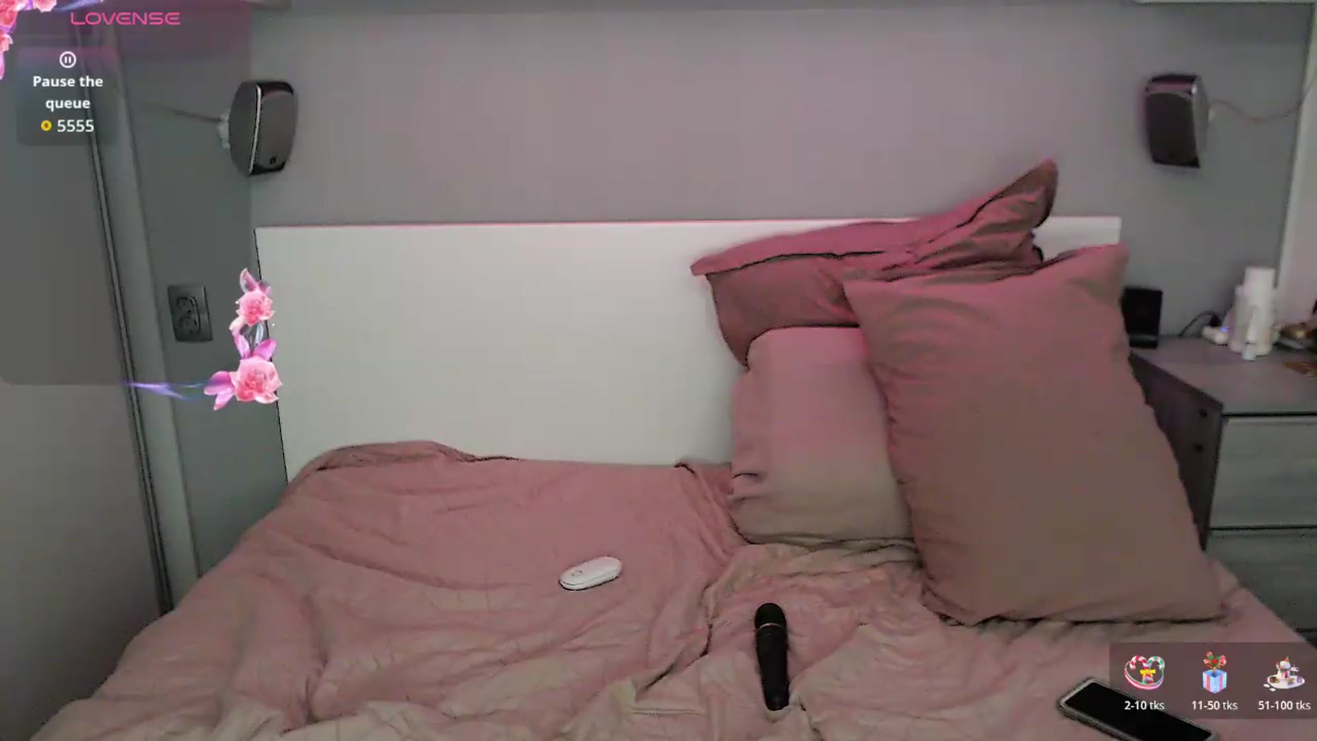 Gallery image thumbnail from GemLuva's myfreecams stream on, 05/20/2026, 12:44 image 4 of 20