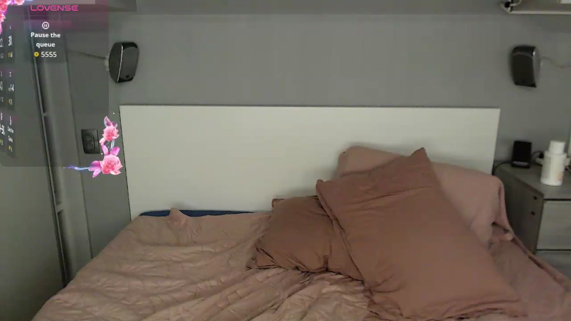Gallery image thumbnail from GemLuva's myfreecams stream on, 06/14/2026, 12:16 image 17 of 20