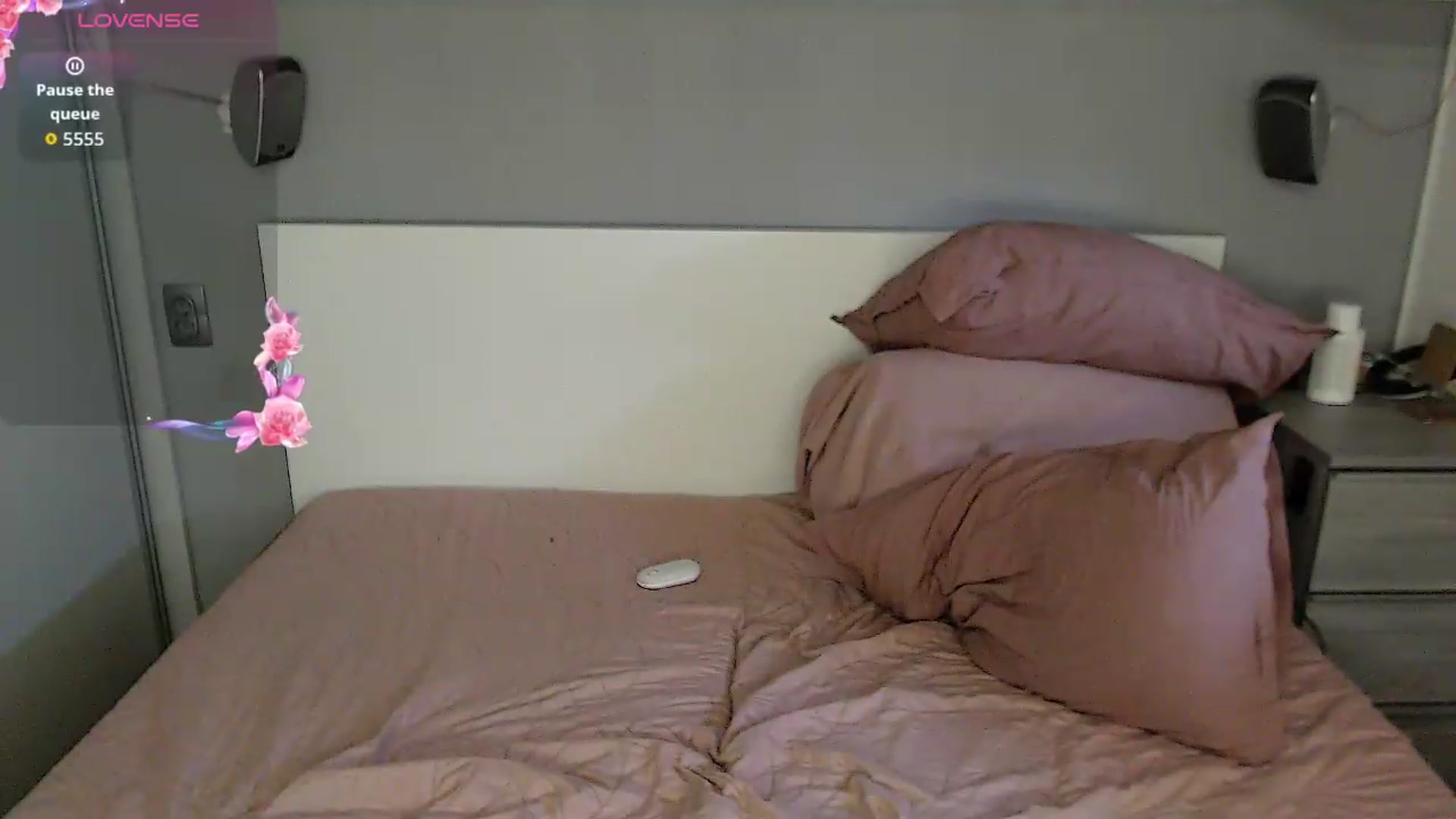Gallery image thumbnail from GemLuva's myfreecams stream on, 07/21/2026, 12:05 image 15 of 20