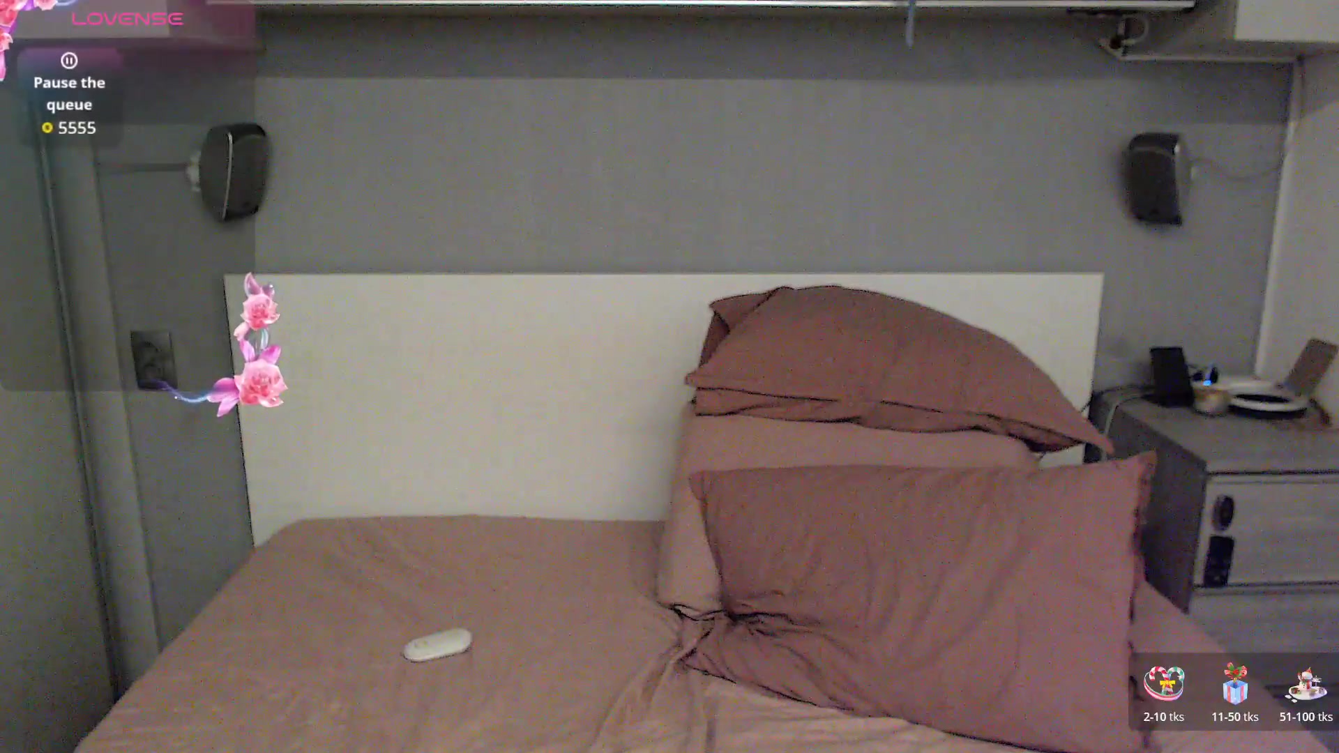 Gallery image thumbnail from GemLuva's myfreecams stream on, 08/19/2026, 11:23 image 9 of 20