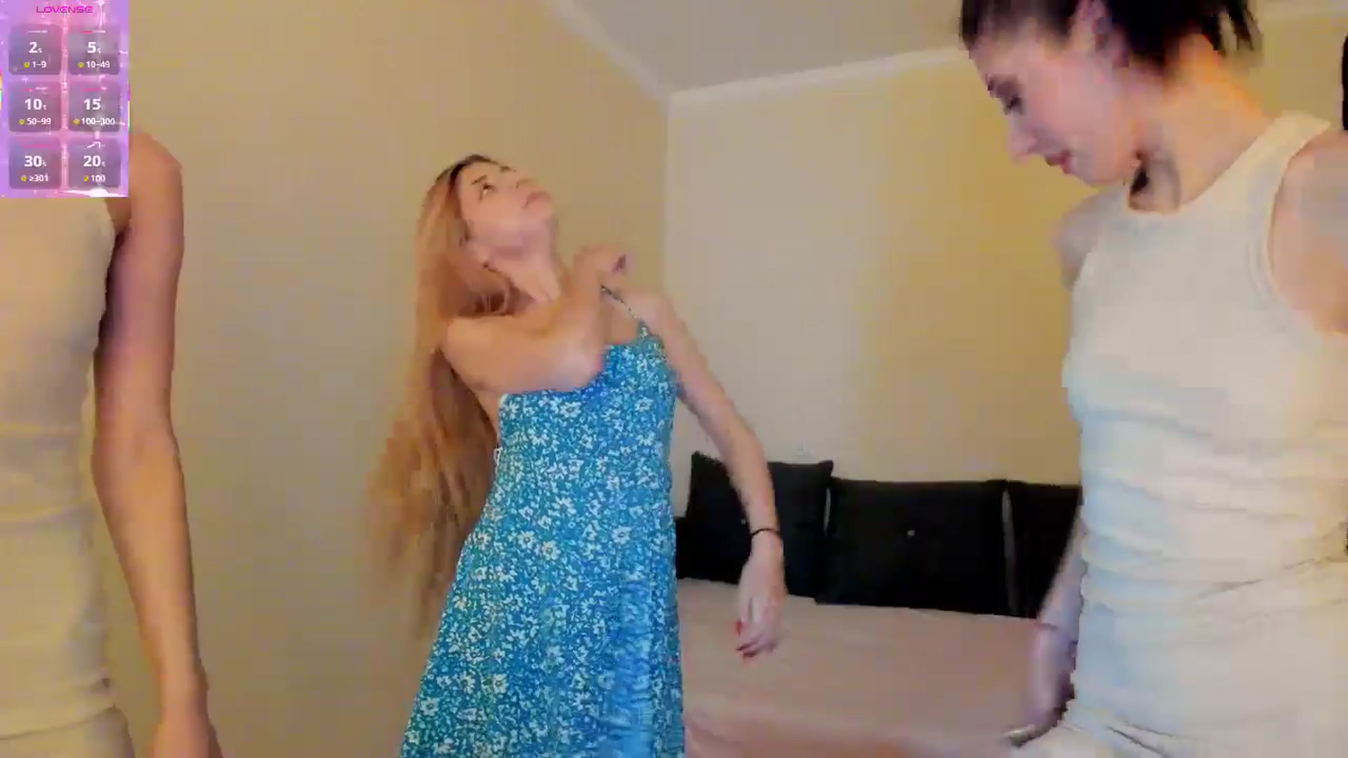 Gallery image thumbnail from Gemelli_'s myfreecams stream on, 06/27/2025, 18:47 image 16 of 20