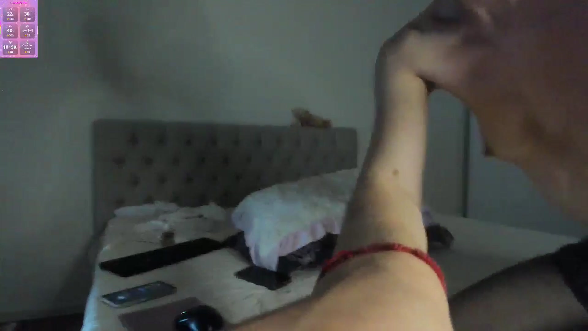 Gallery image thumbnail from Gemelli_'s myfreecams stream on, 07/24/2025, 20:23 image 10 of 20