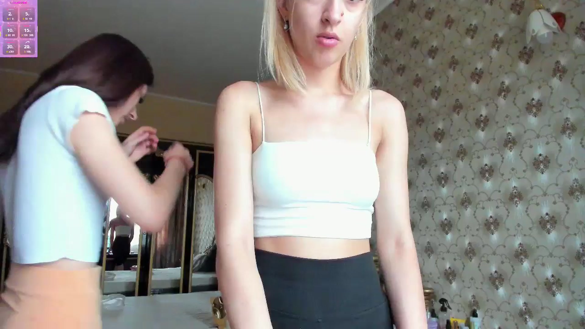 Gallery image thumbnail from Gemelli_'s myfreecams stream on, 08/06/2025, 16:36 image 1 of 20