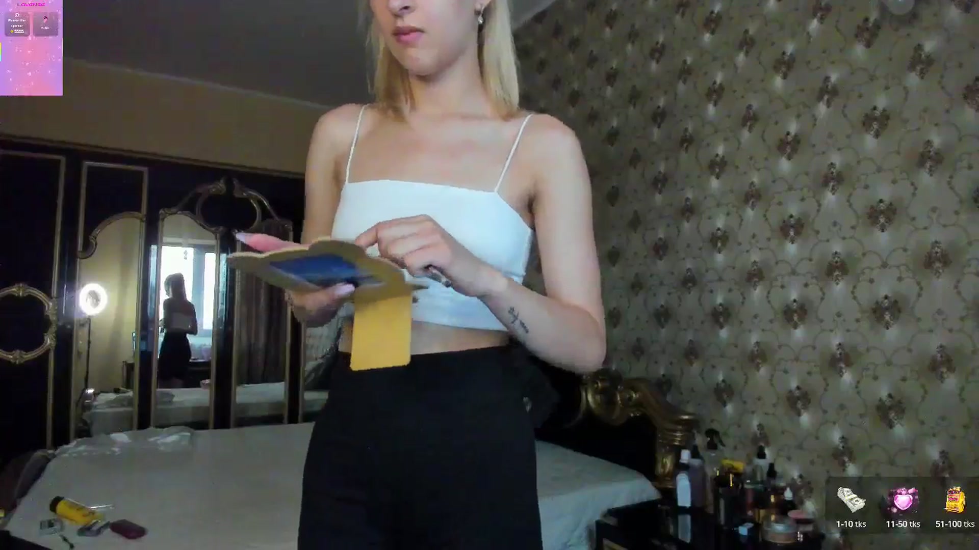 Gallery image thumbnail from Gemelli_'s myfreecams stream on, 08/06/2025, 16:36 image 3 of 20