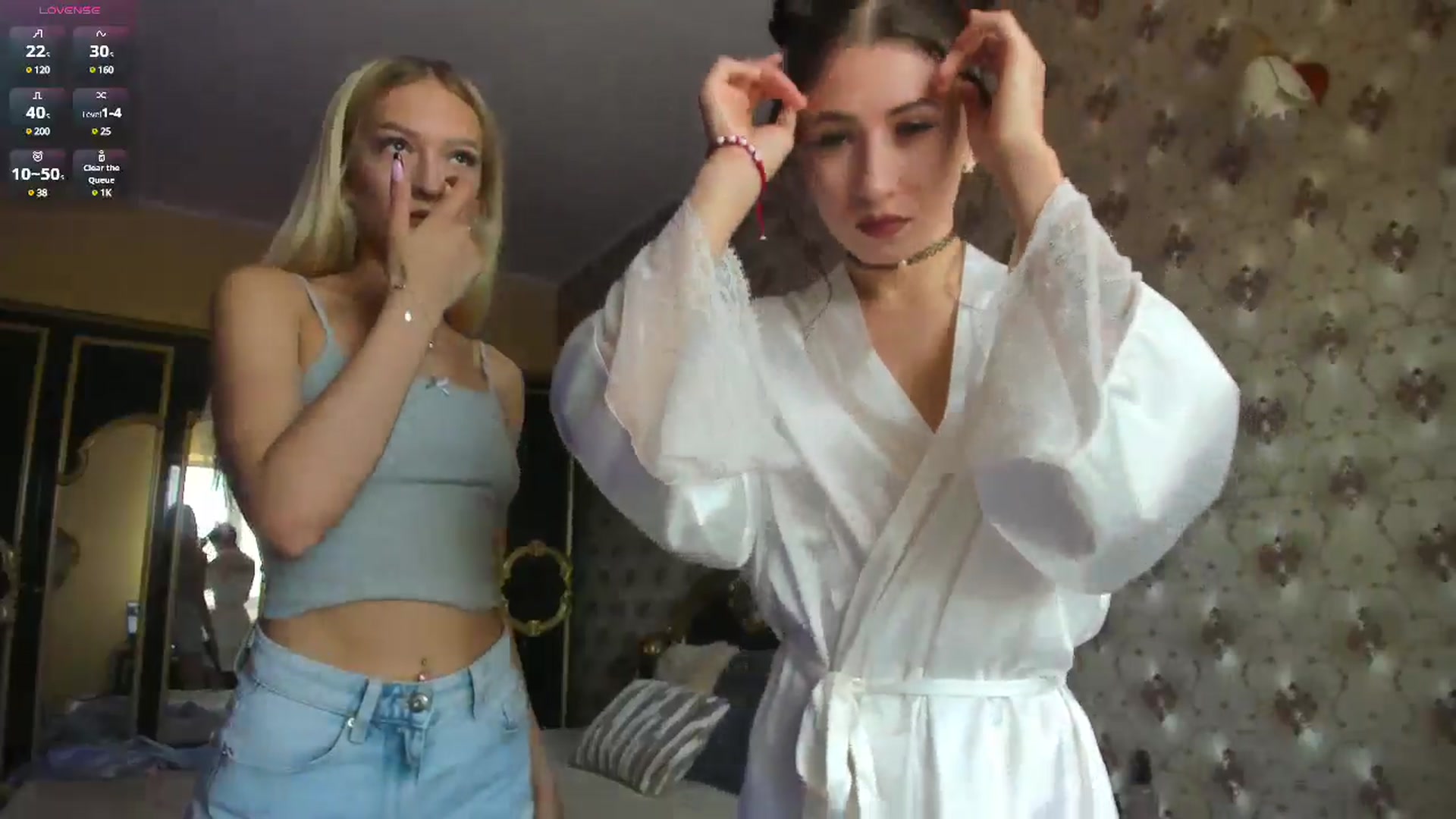 Gallery image thumbnail from Gemelli_'s myfreecams stream on, 08/09/2025, 12:43 image 4 of 20