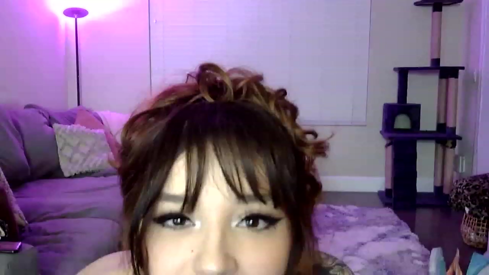 Gallery image thumbnail from GeminiJade69's myfreecams stream on, 05/08/2023, 08:12 image 5 of 20