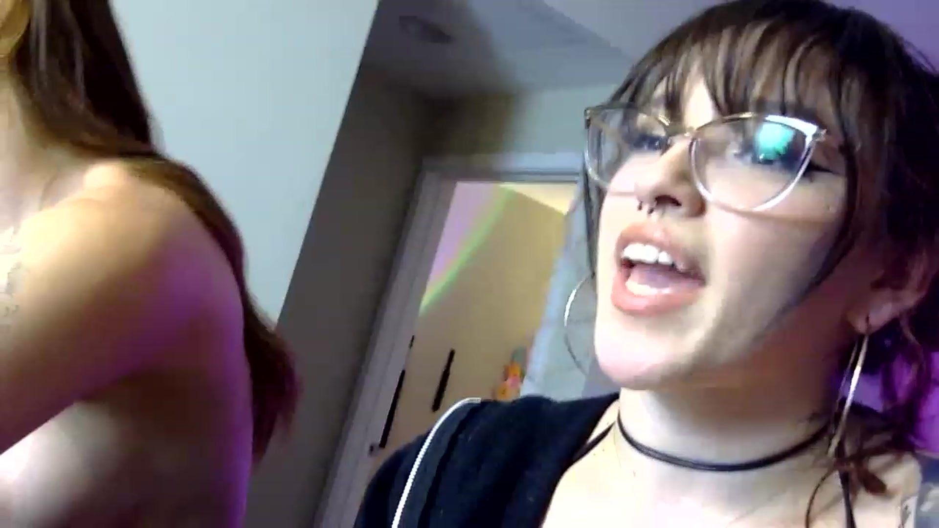 Gallery image thumbnail from GeminiJade69's myfreecams stream on, 05/14/2023, 09:45 image 11 of 20