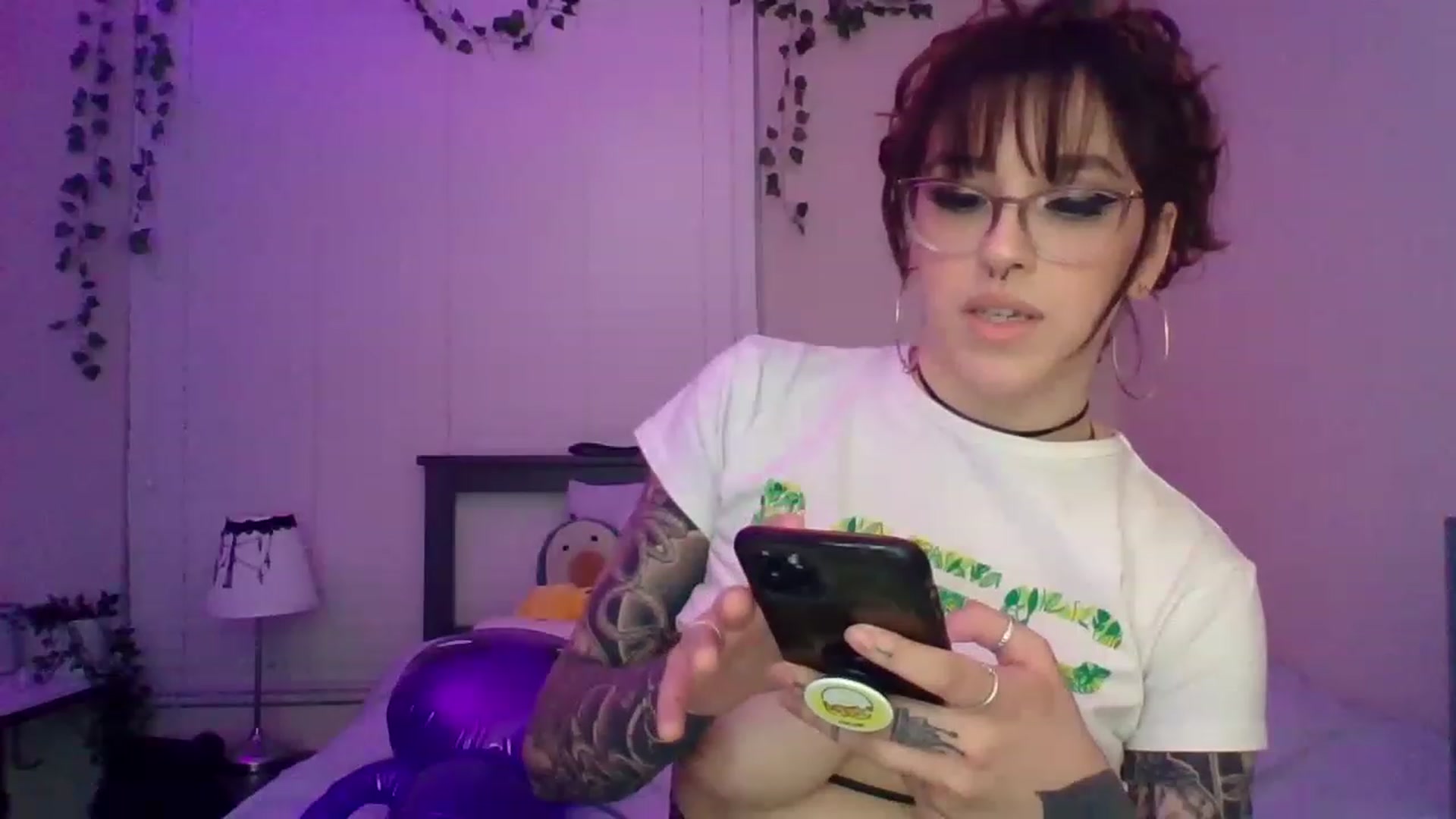 Gallery image thumbnail from GeminiJade69's myfreecams stream on, 05/17/2023, 07:50 image 20 of 20