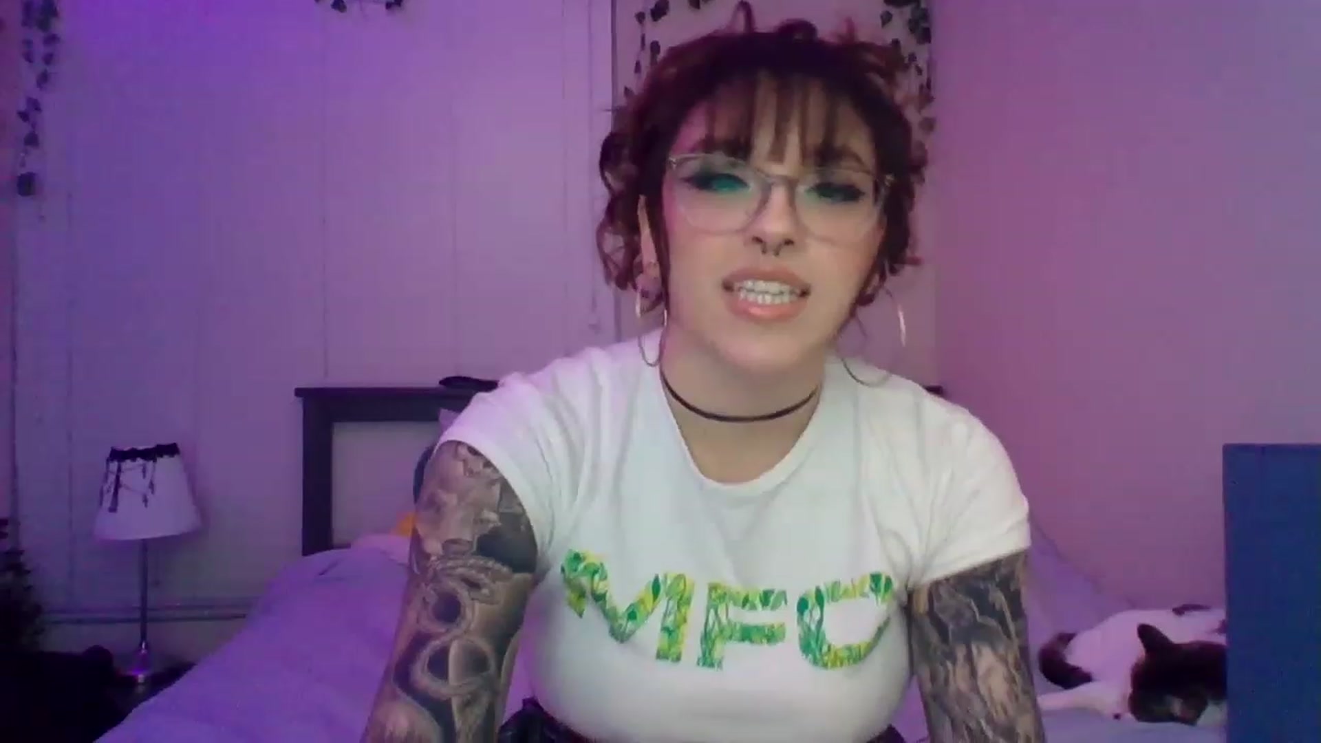 Gallery image thumbnail from GeminiJade69's myfreecams stream on, 05/17/2023, 07:50 image 11 of 20