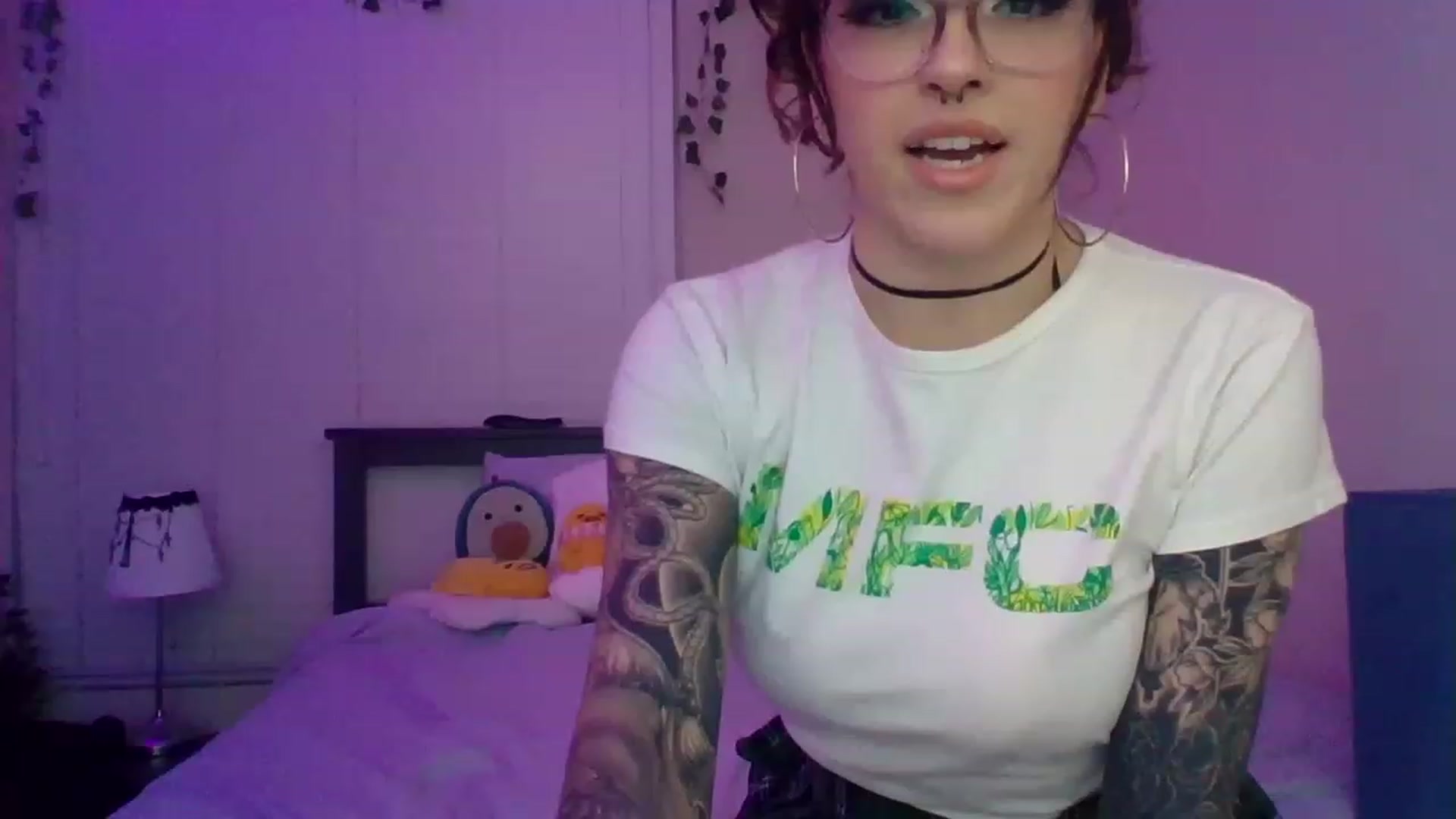 Gallery image thumbnail from GeminiJade69's myfreecams stream on, 05/17/2023, 07:50 image 13 of 20