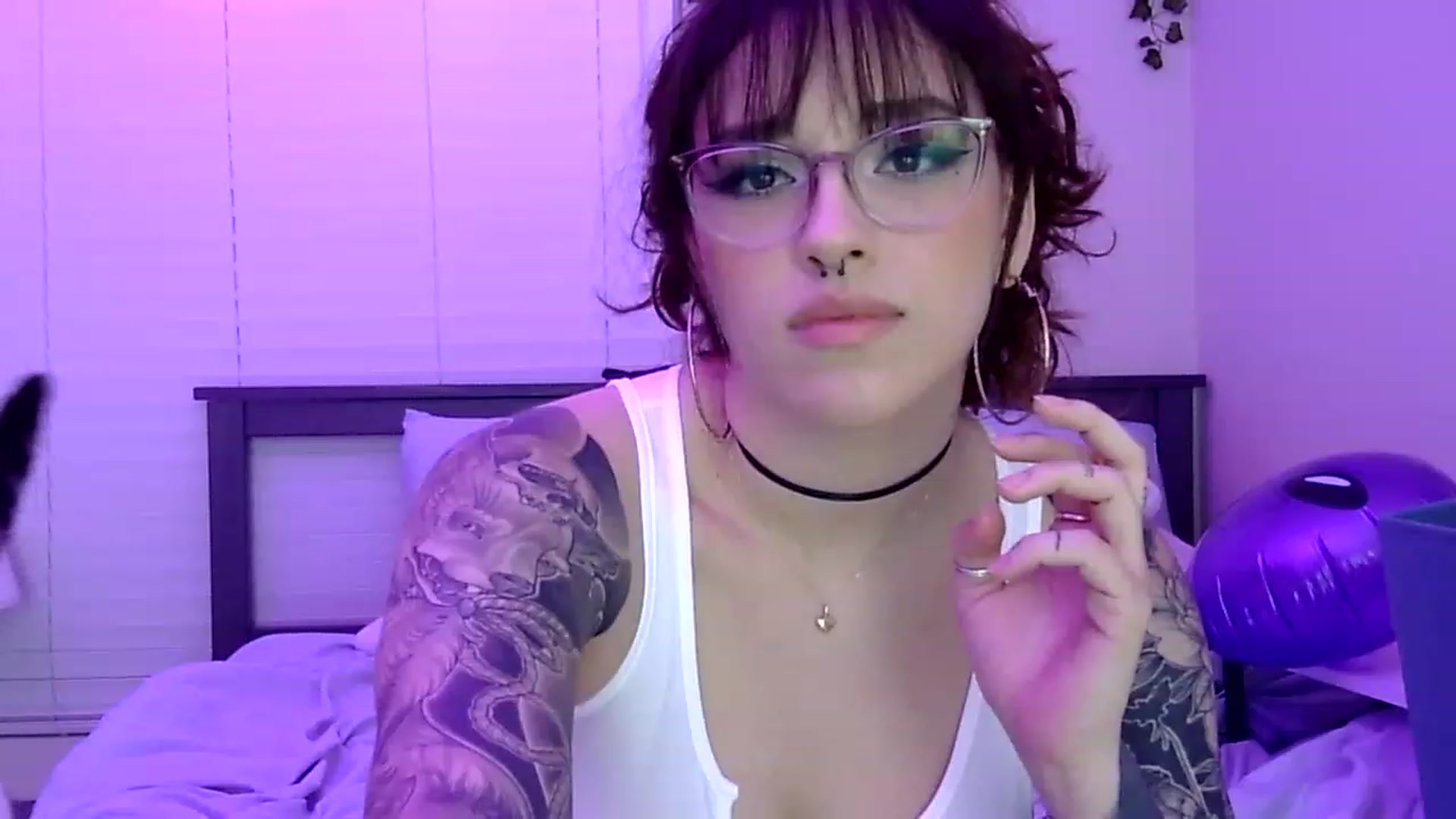 Gallery image thumbnail from GeminiJade69's myfreecams stream on, 05/23/2023, 06:21 image 4 of 20