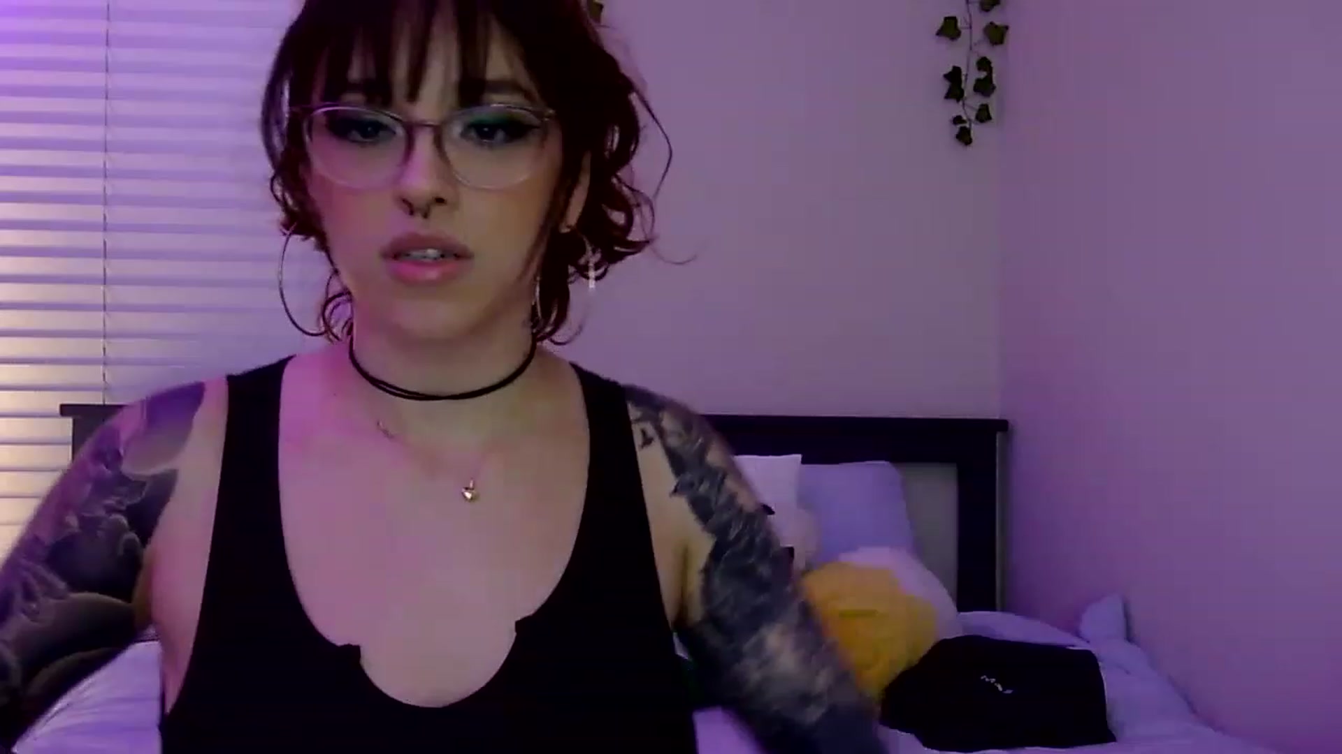 Gallery image thumbnail from GeminiJade69's myfreecams stream on, 05/27/2023, 08:34 image 13 of 20