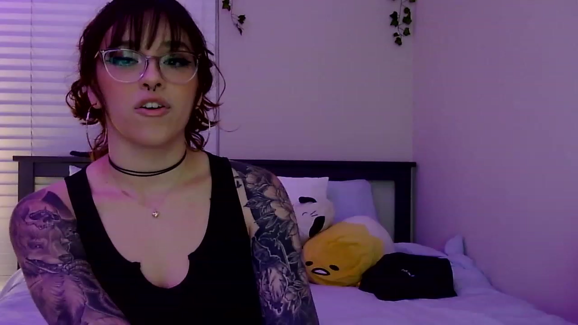 Gallery image thumbnail from GeminiJade69's myfreecams stream on, 05/27/2023, 08:34 image 2 of 20