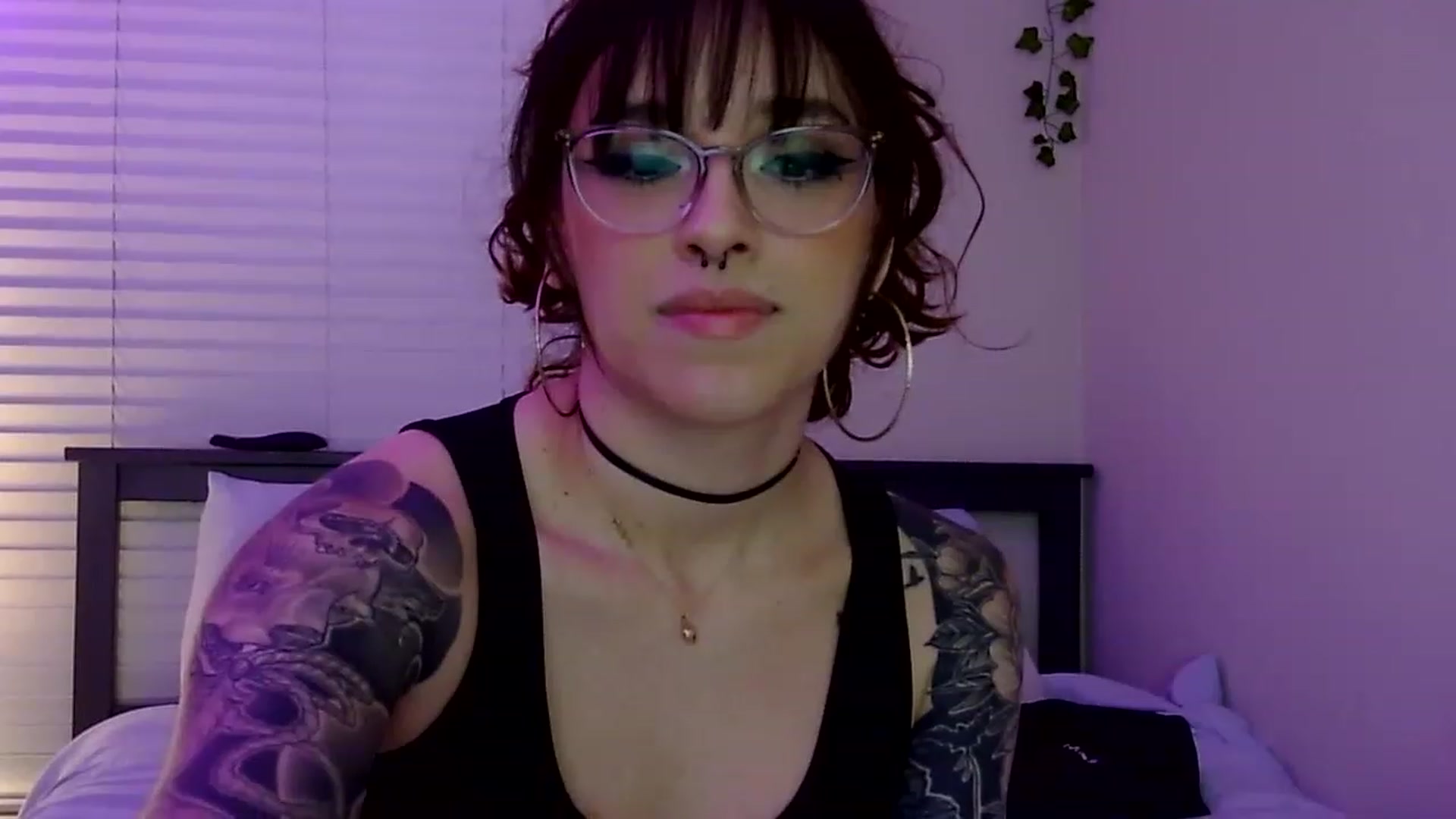 Gallery image thumbnail from GeminiJade69's myfreecams stream on, 05/27/2023, 08:34 image 17 of 20