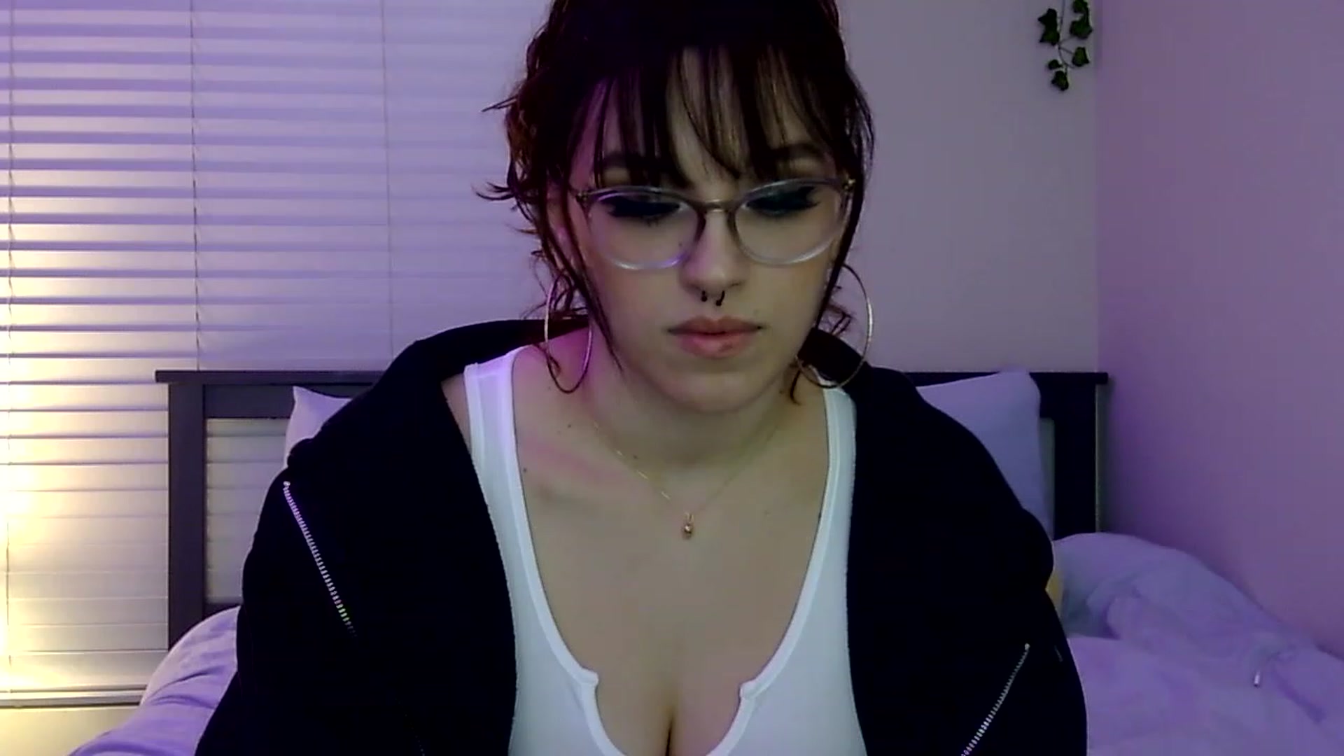Gallery image thumbnail from GeminiJade69's myfreecams stream on, 05/31/2023, 05:26 image 11 of 20