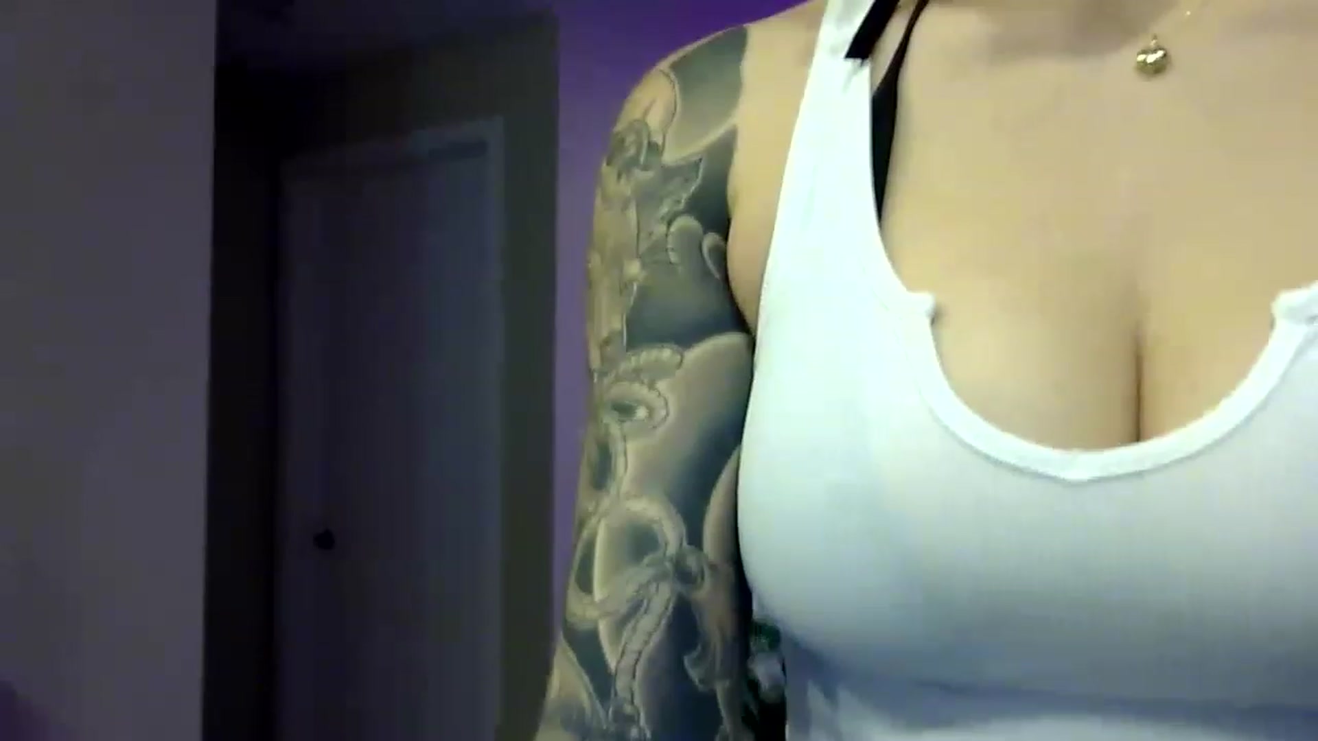 Gallery image thumbnail from GeminiJade69's myfreecams stream on, 06/01/2023, 05:18 image 3 of 20