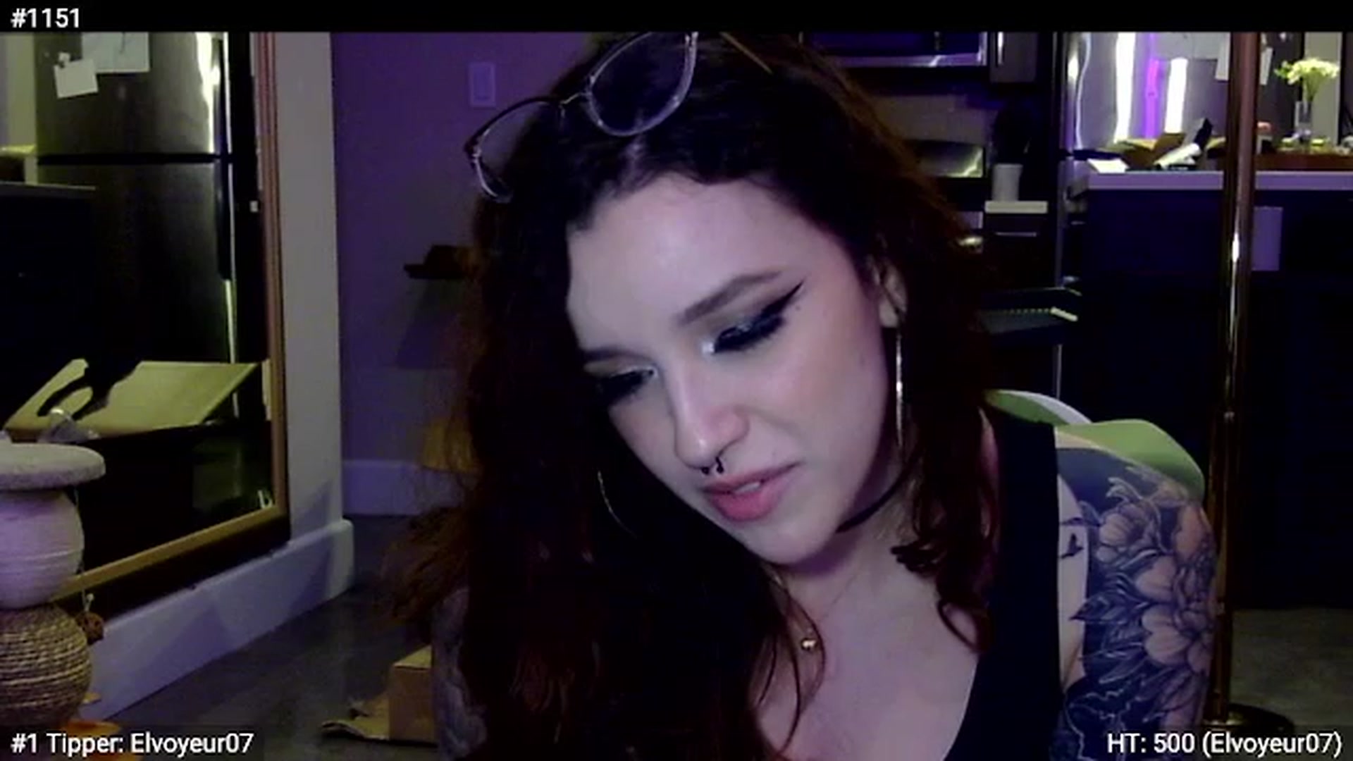 Gallery image thumbnail from GeminiJade69's myfreecams stream on, 06/08/2023, 08:03 image 7 of 20