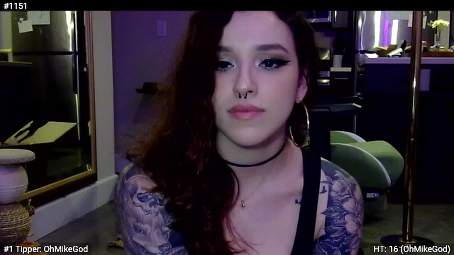 Gallery image thumbnail from GeminiJade69's myfreecams stream on, 06/08/2023, 08:03 image 4 of 20