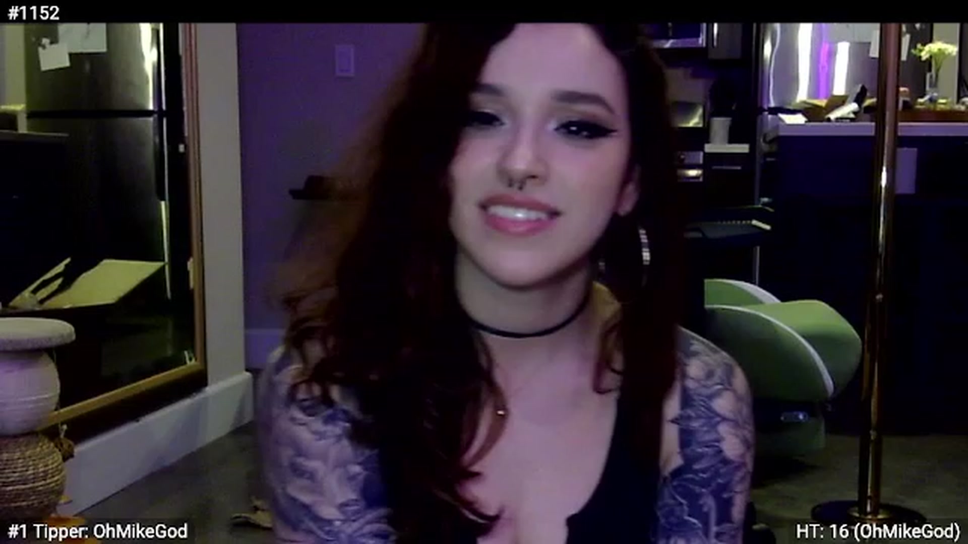 Gallery image thumbnail from GeminiJade69's myfreecams stream on, 06/08/2023, 08:03 image 3 of 20
