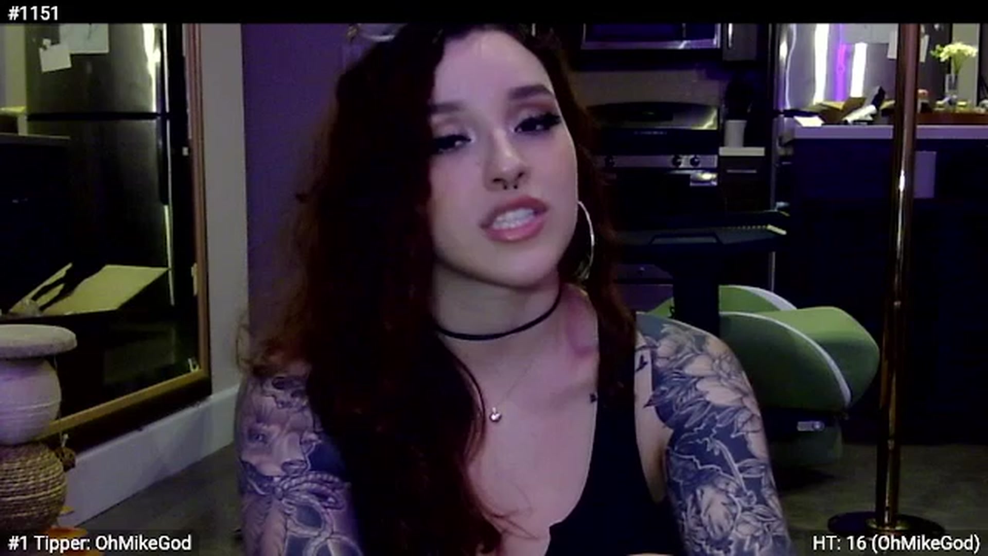 Gallery image thumbnail from GeminiJade69's myfreecams stream on, 06/08/2023, 08:03 image 5 of 20