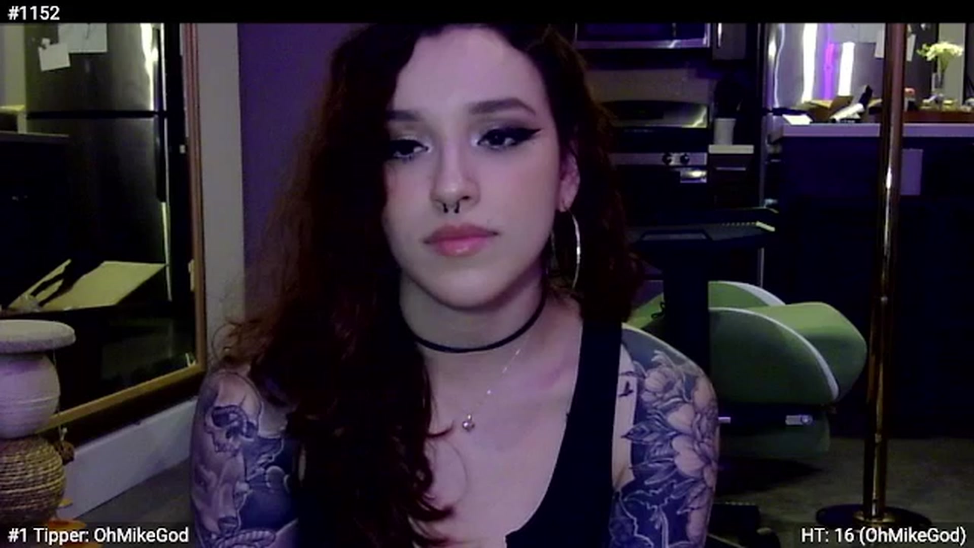 Gallery image thumbnail from GeminiJade69's myfreecams stream on, 06/08/2023, 08:03 image 2 of 20