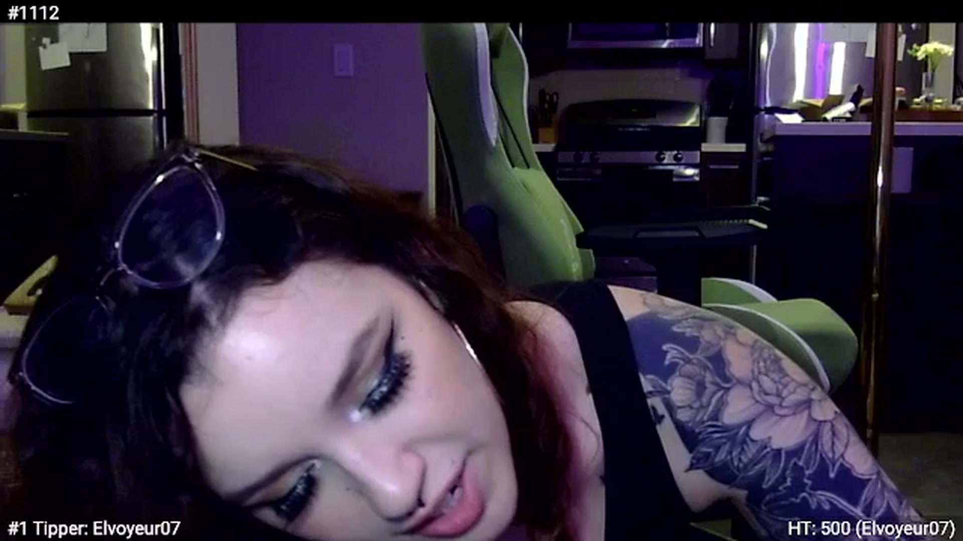 Gallery image thumbnail from GeminiJade69's myfreecams stream on, 06/08/2023, 08:03 image 18 of 20