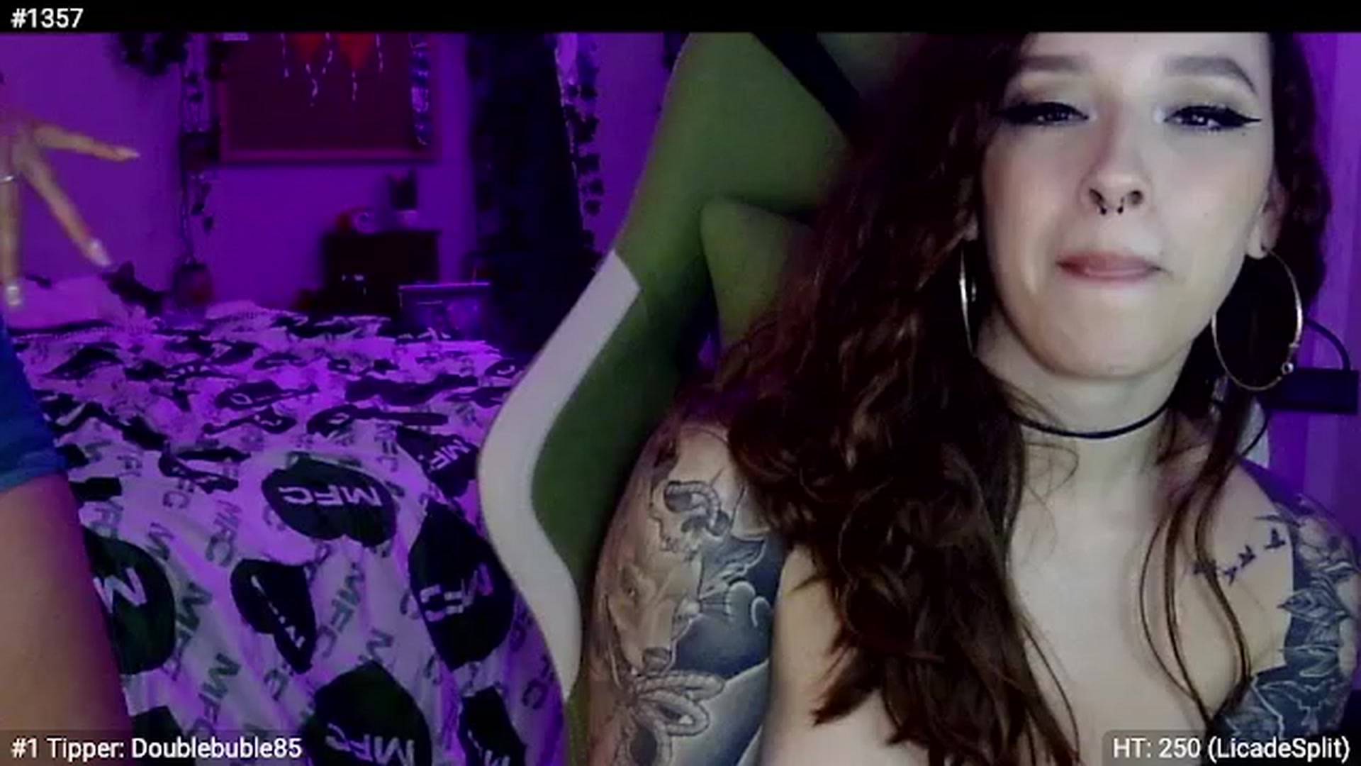 Gallery image thumbnail from GeminiJade69's myfreecams stream on, 06/14/2023, 08:04 image 17 of 20