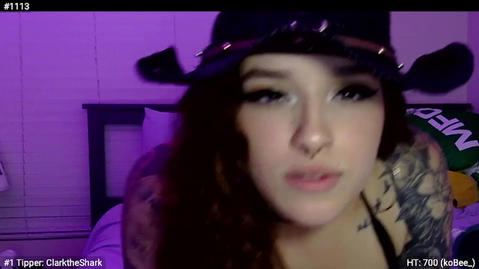 Gallery image thumbnail from GeminiJade69's myfreecams stream on, 06/15/2023, 06:49 image 9 of 20