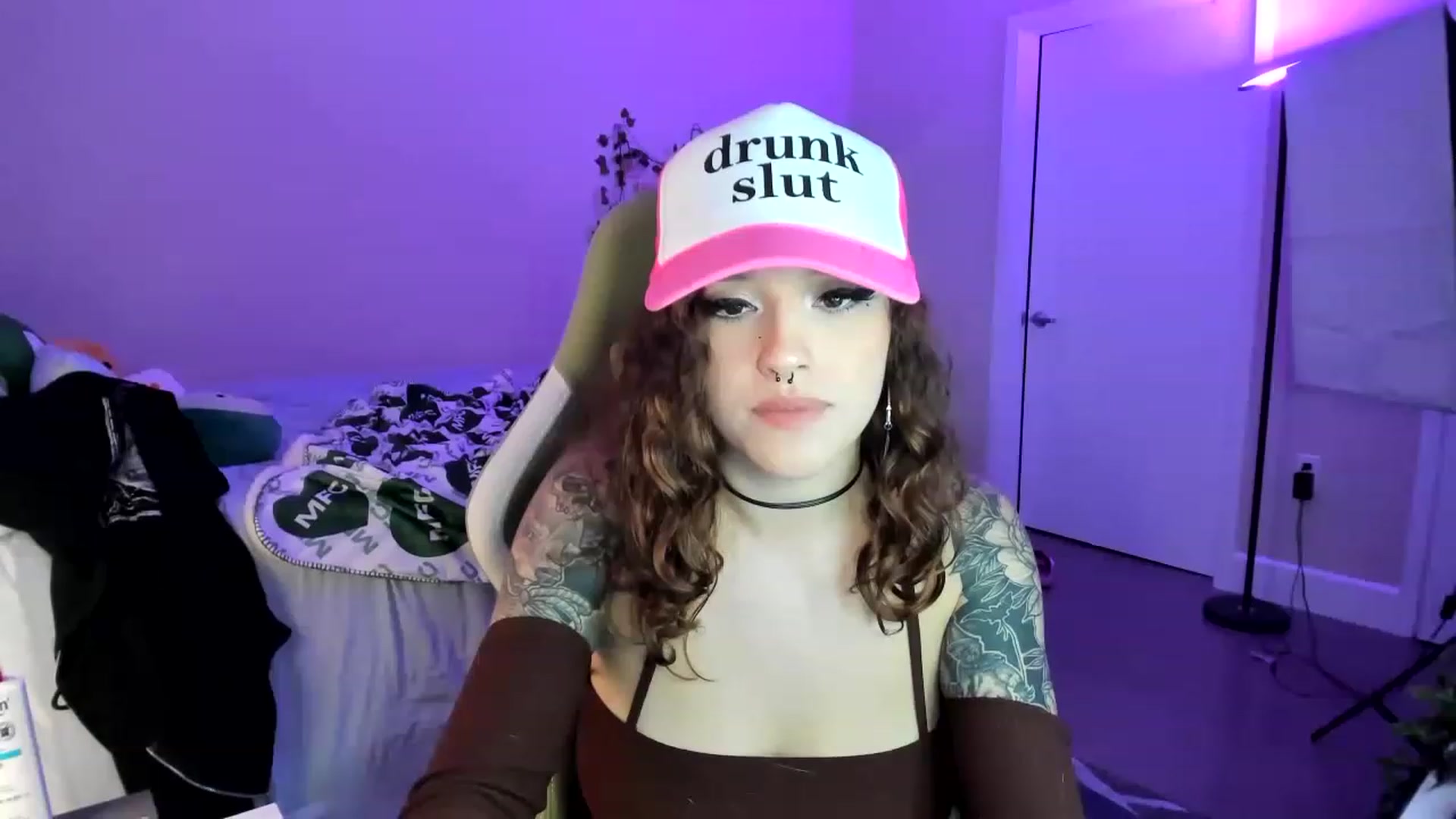Gallery image thumbnail from GeminiJade69's myfreecams stream on, 06/16/2023, 05:42 image 16 of 20