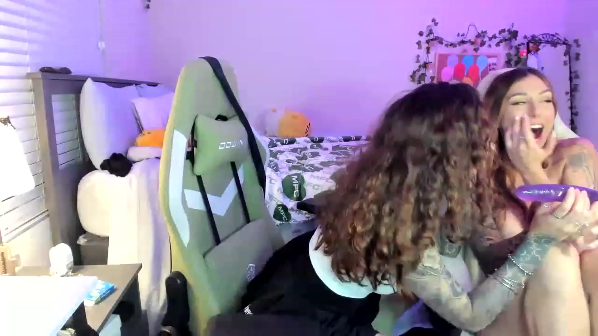 Gallery image thumbnail from GeminiJade69's myfreecams stream on, 06/18/2023, 05:49 image 13 of 20
