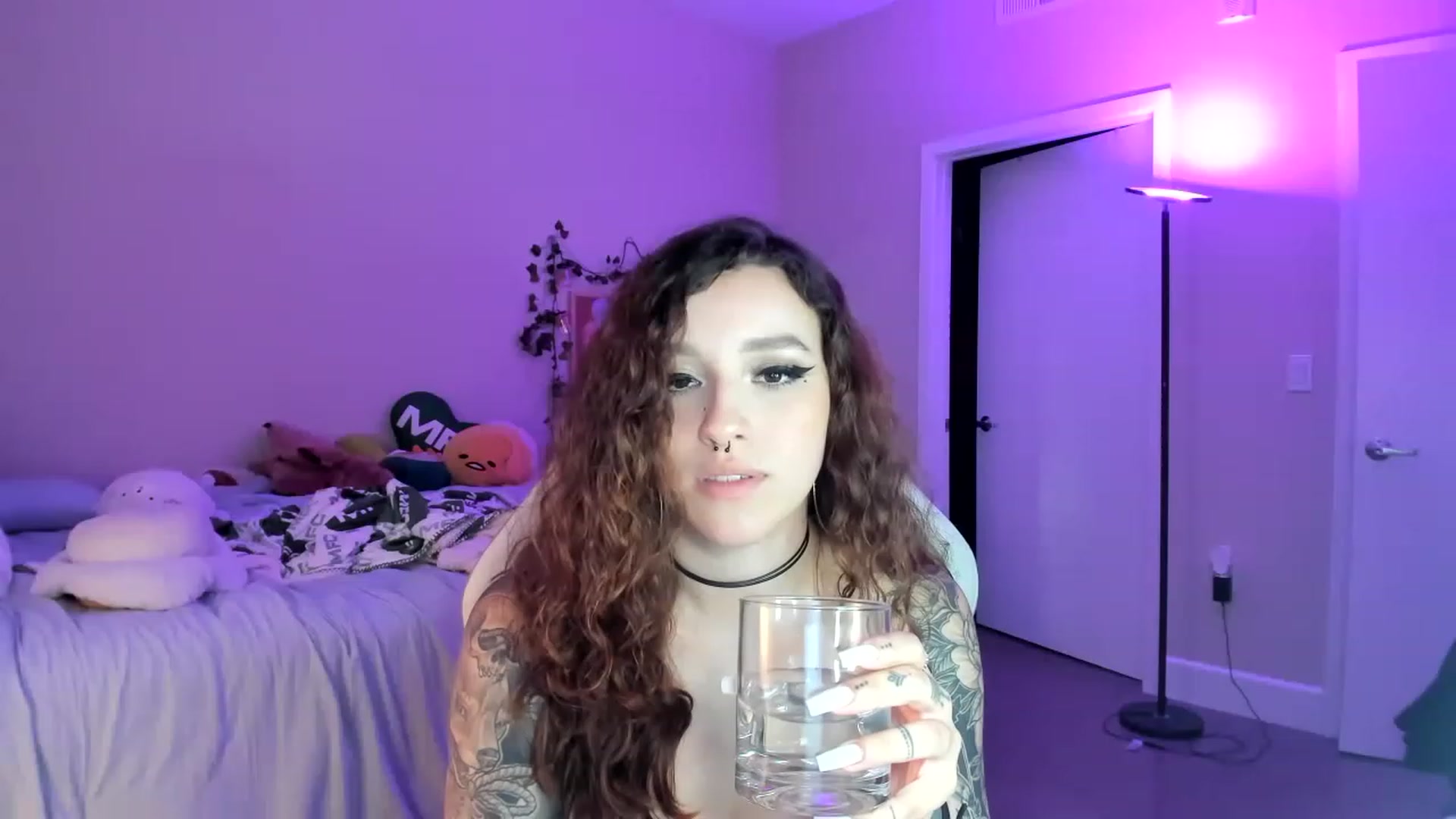Gallery image thumbnail from GeminiJade69's myfreecams stream on, 06/29/2023, 06:07 image 16 of 20