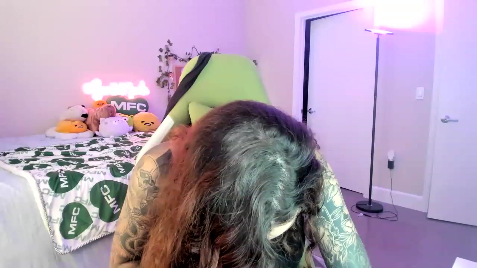 Gallery image thumbnail from GeminiJade69's myfreecams stream on, 07/01/2023, 02:30 image 19 of 20