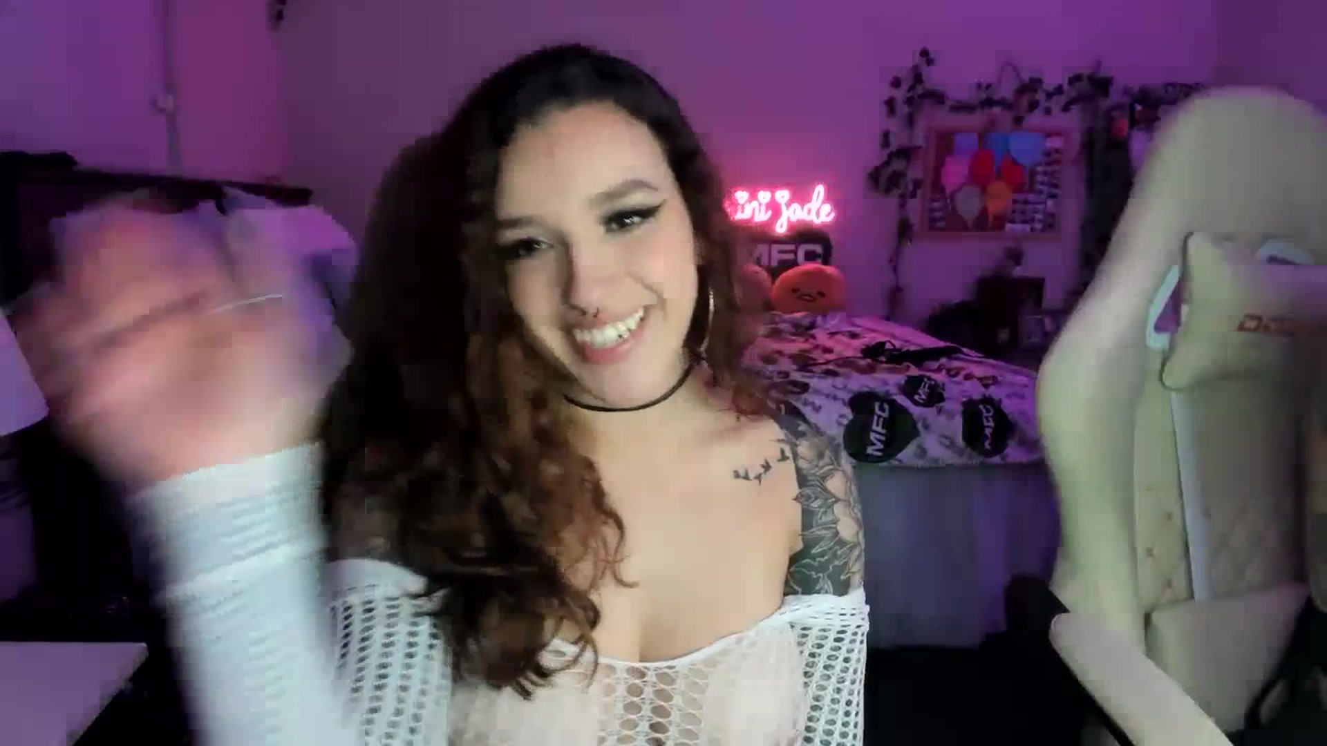 Gallery image thumbnail from GeminiJade69's myfreecams stream on, 07/02/2023, 06:28 image 12 of 20