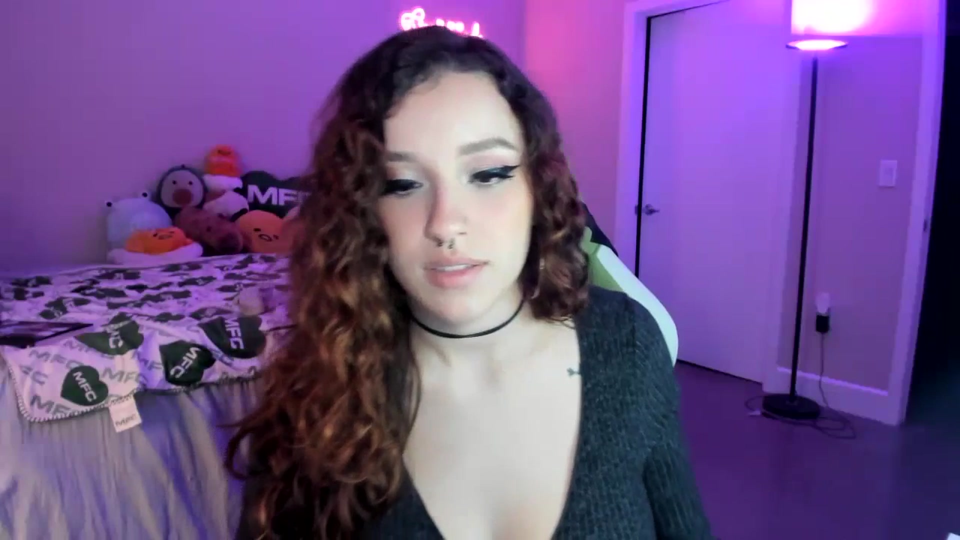 Gallery image thumbnail from GeminiJade69's myfreecams stream on, 07/13/2023, 04:06 image 6 of 20