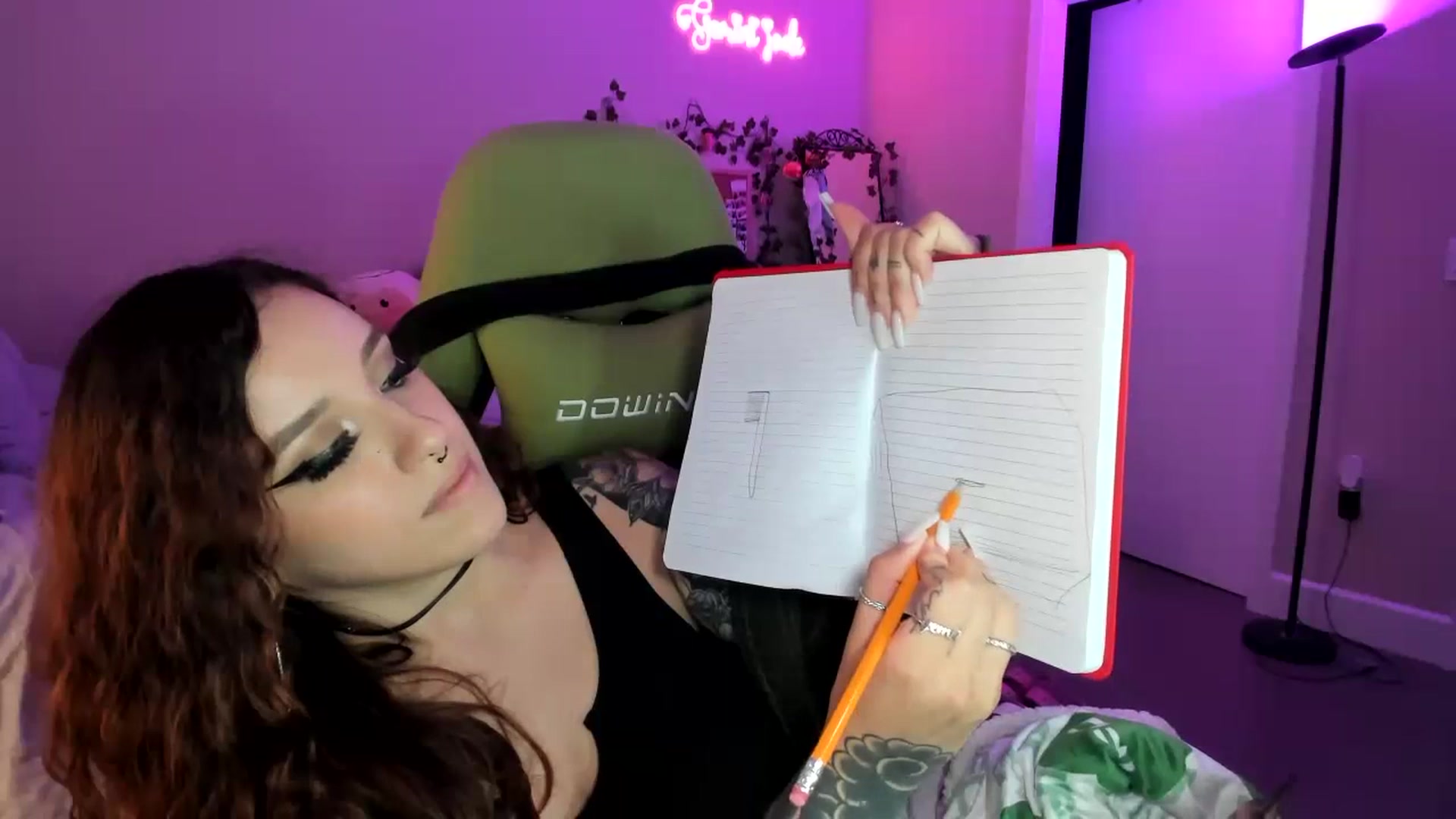 Gallery image thumbnail from GeminiJade69's myfreecams stream on, 07/16/2023, 06:32 image 20 of 20