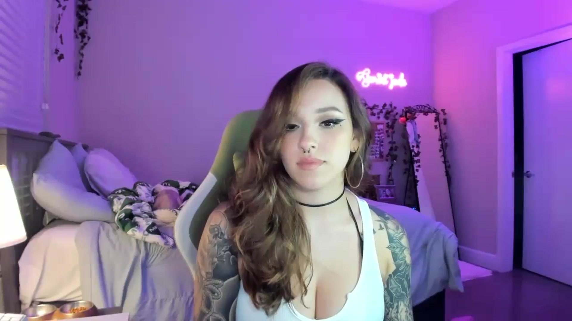 Gallery image thumbnail from GeminiJade69's myfreecams stream on, 07/30/2023, 03:37 image 3 of 20