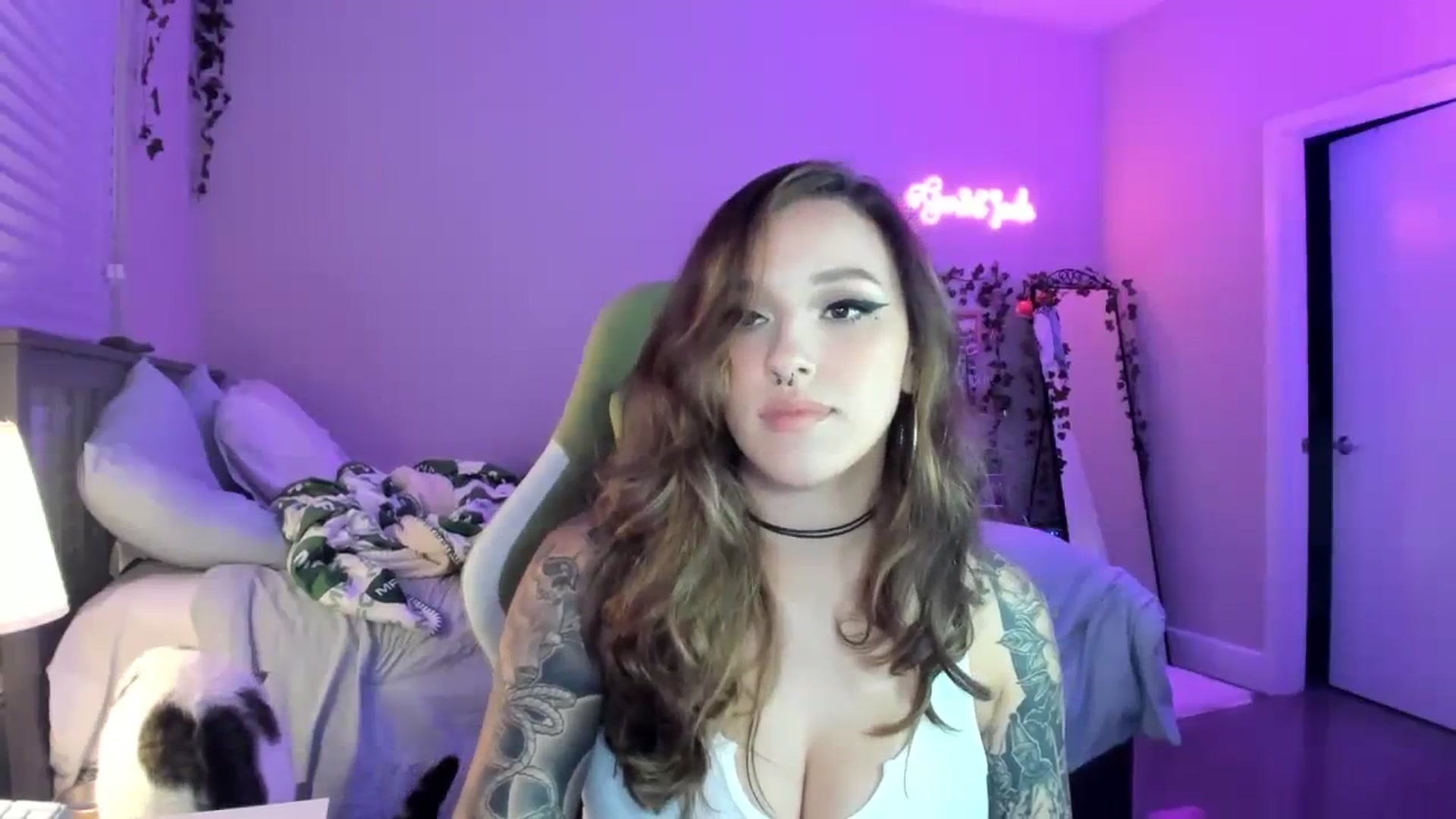 Gallery image thumbnail from GeminiJade69's myfreecams stream on, 07/30/2023, 03:37 image 6 of 20