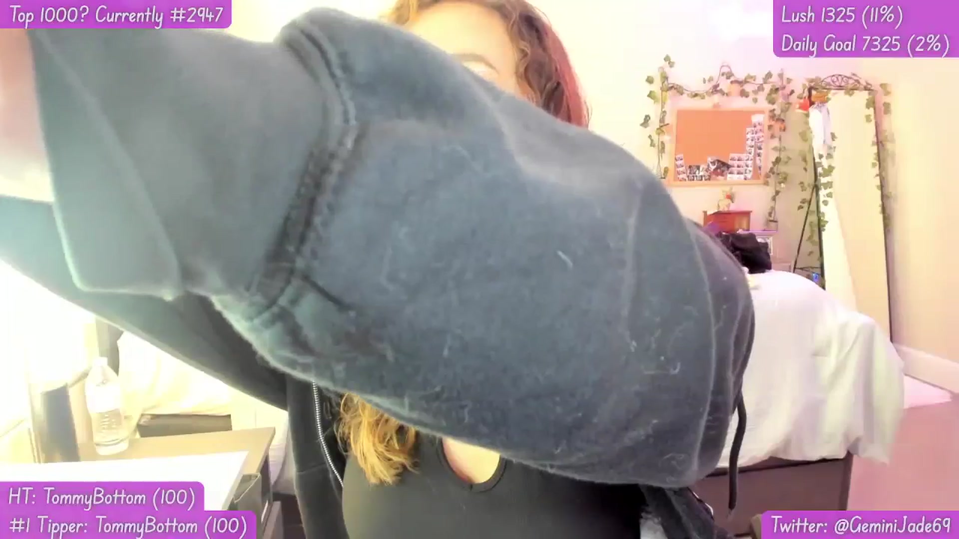 Gallery image thumbnail from GeminiJade69's myfreecams stream on, 08/03/2023, 03:32 image 6 of 20