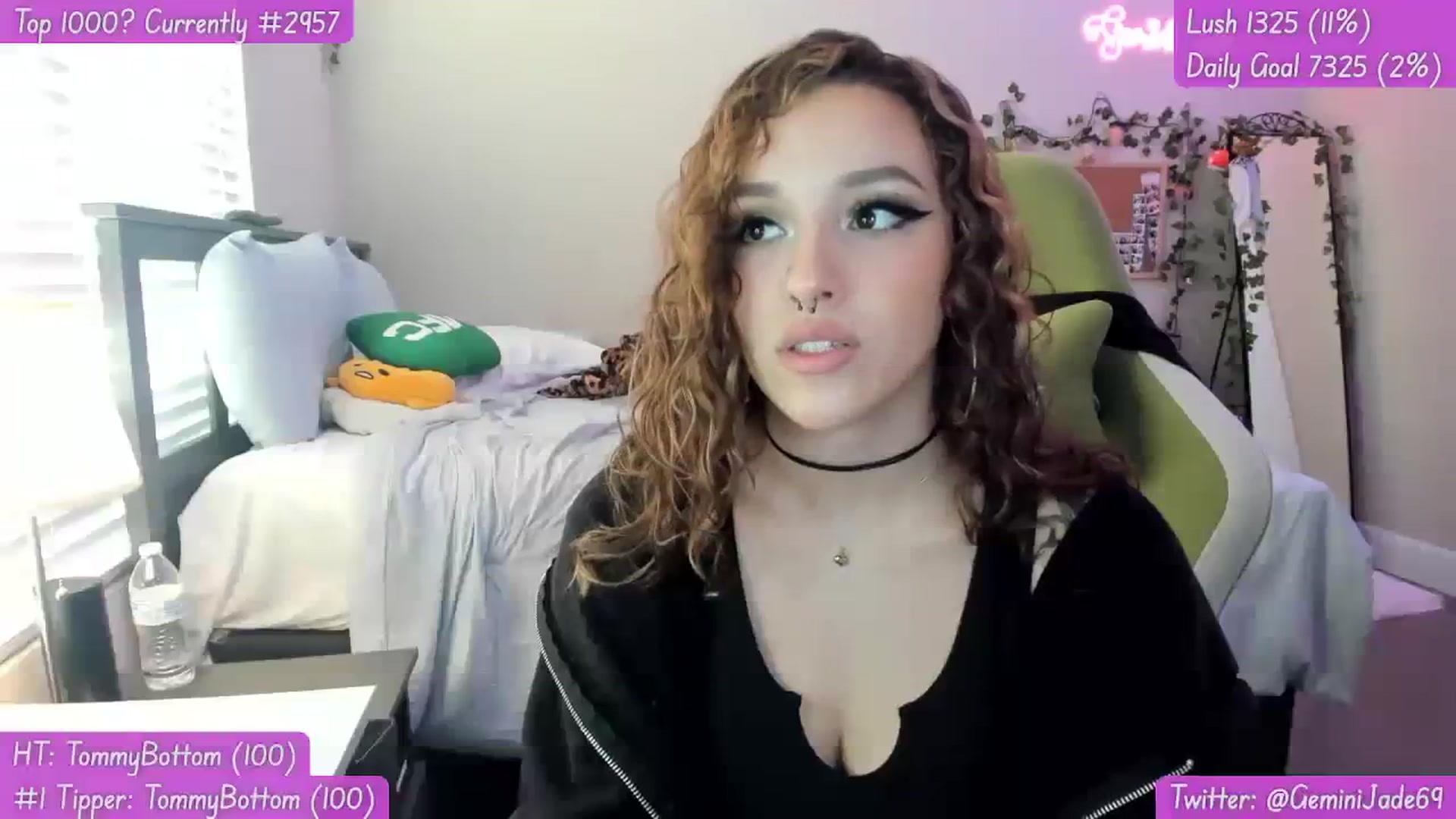 Gallery image thumbnail from GeminiJade69's myfreecams stream on, 08/03/2023, 03:32 image 7 of 20