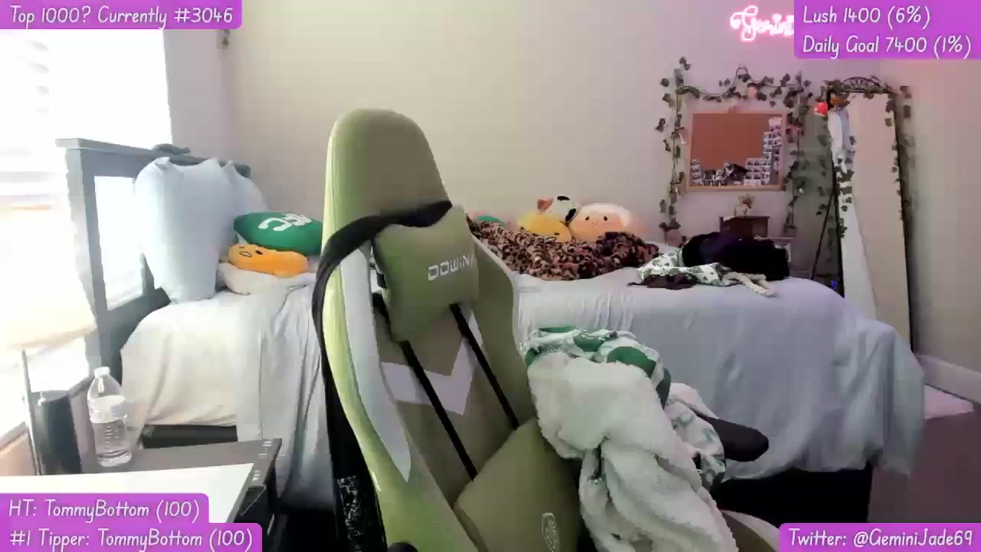 Gallery image thumbnail from GeminiJade69's myfreecams stream on, 08/03/2023, 03:32 image 1 of 20