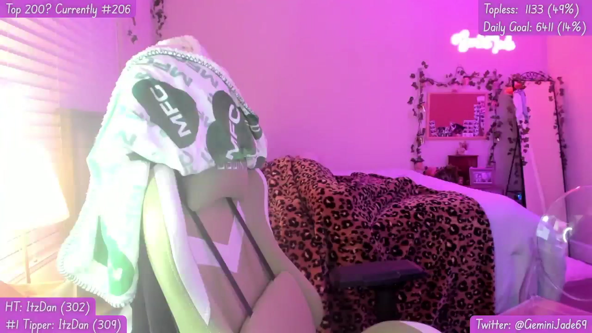 Gallery image thumbnail from GeminiJade69's myfreecams stream on, 08/11/2023, 07:31 image 7 of 20