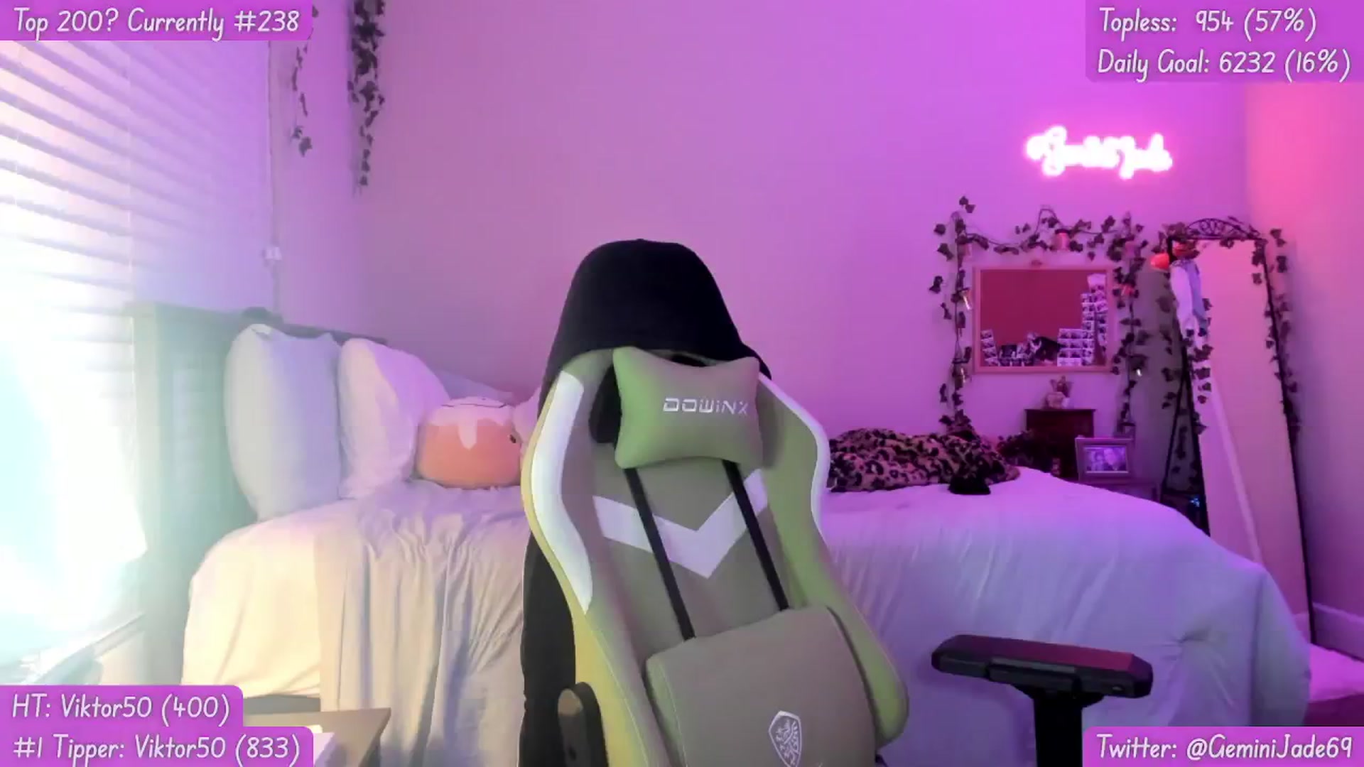 Gallery image thumbnail from GeminiJade69's myfreecams stream on, 08/14/2023, 06:45 image 1 of 20