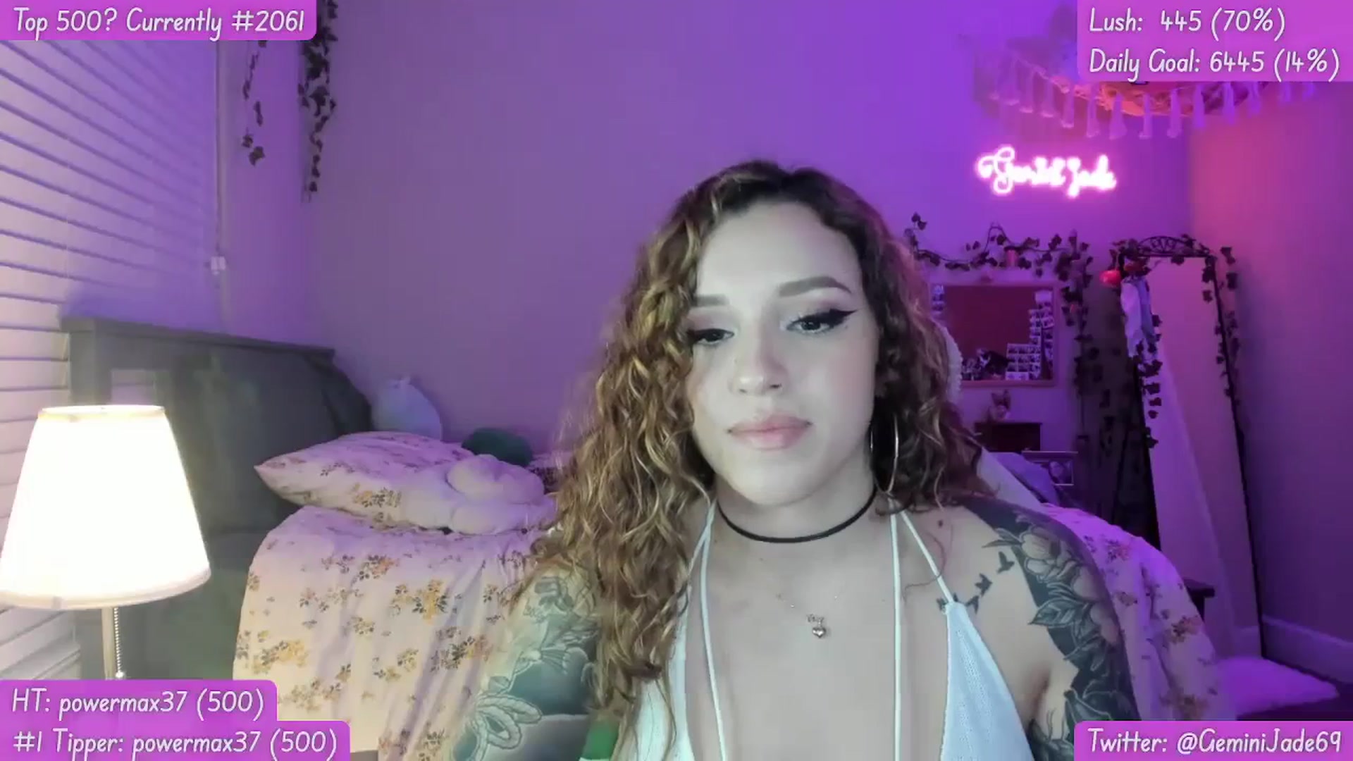 Gallery image thumbnail from GeminiJade69's myfreecams stream on, 09/16/2023, 05:50 image 6 of 20