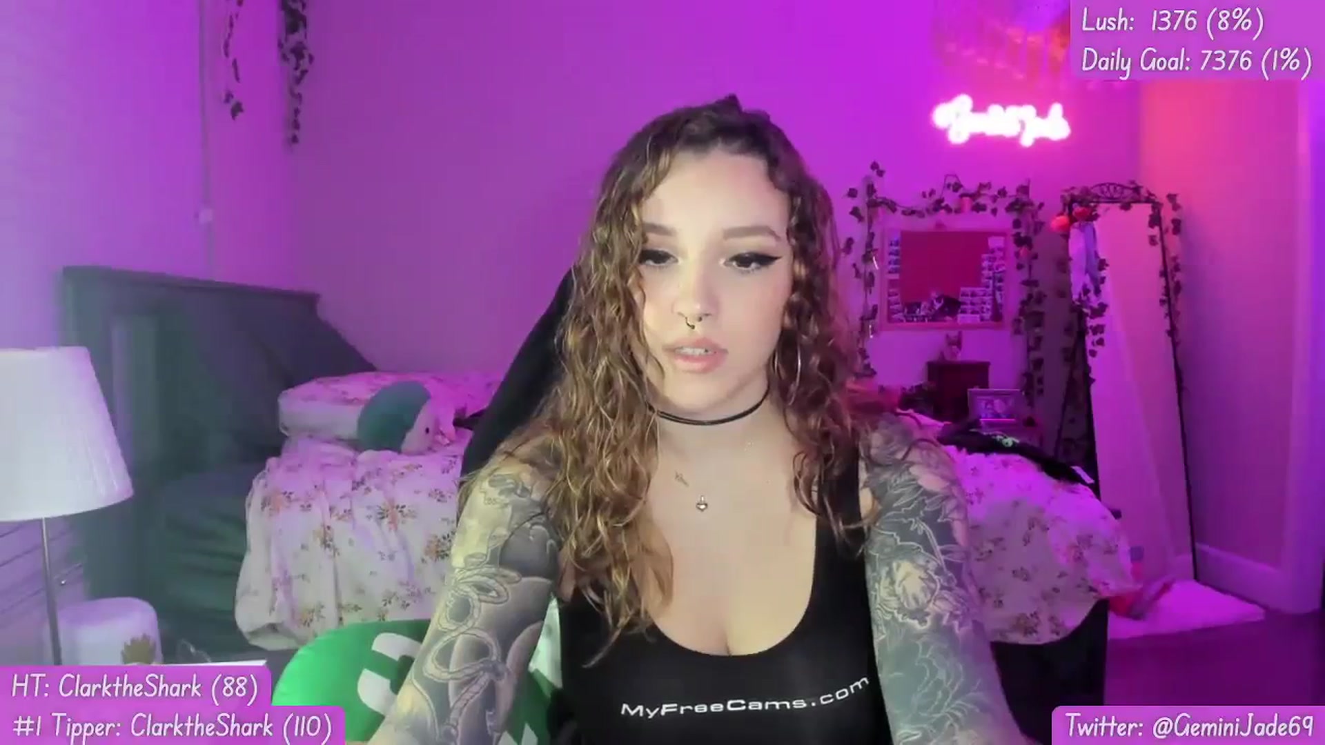 Gallery image thumbnail from GeminiJade69's myfreecams stream on, 09/29/2023, 06:01 image 4 of 20